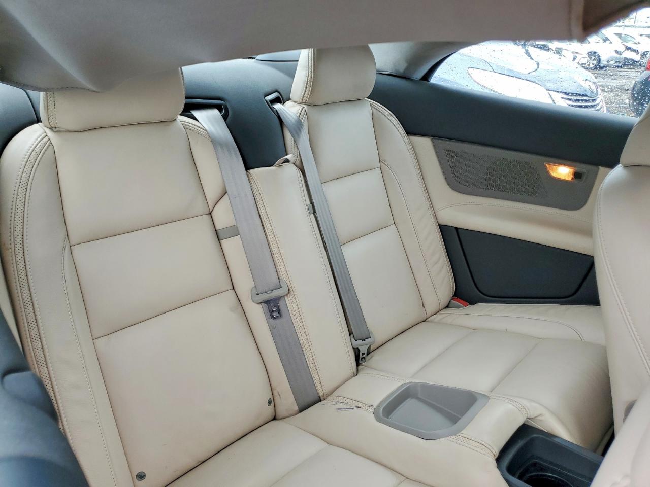 2013 Volvo C70 T5 Silver vin: YV1672MC3DJ140432