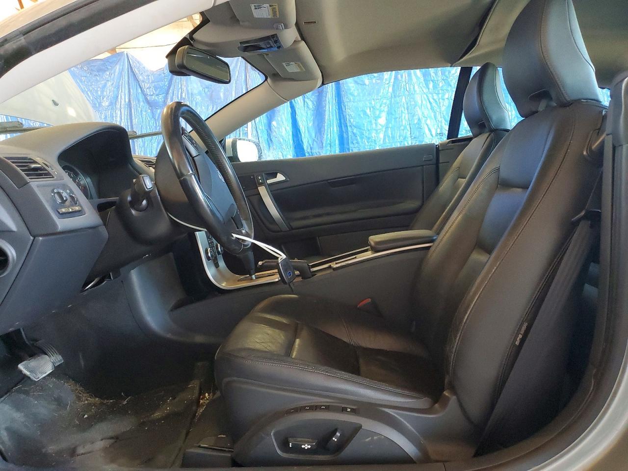2010 Volvo C70 T5 Silver vin: YV1672MC4AJ090118