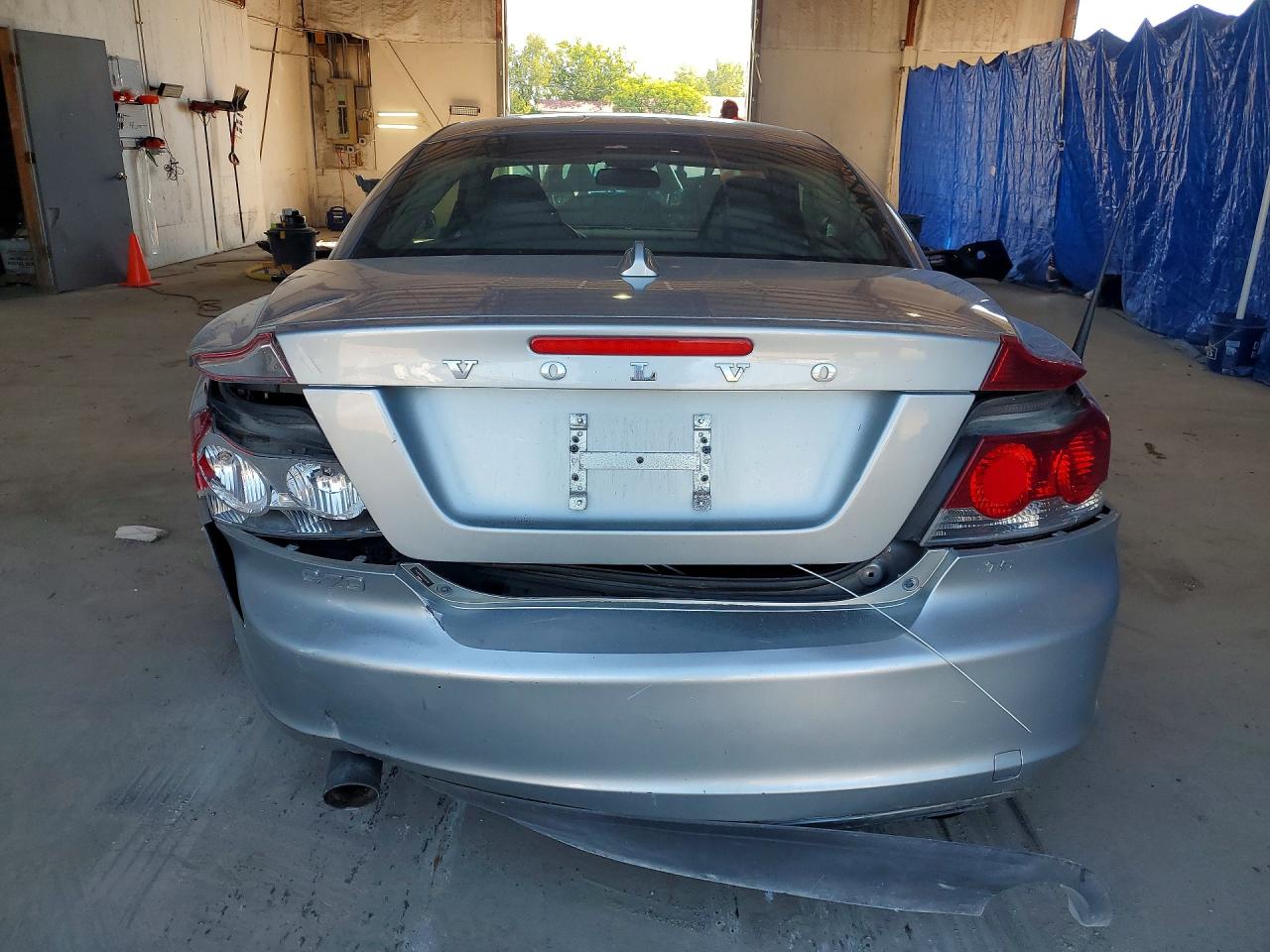 2010 Volvo C70 T5 Silver vin: YV1672MC4AJ090118