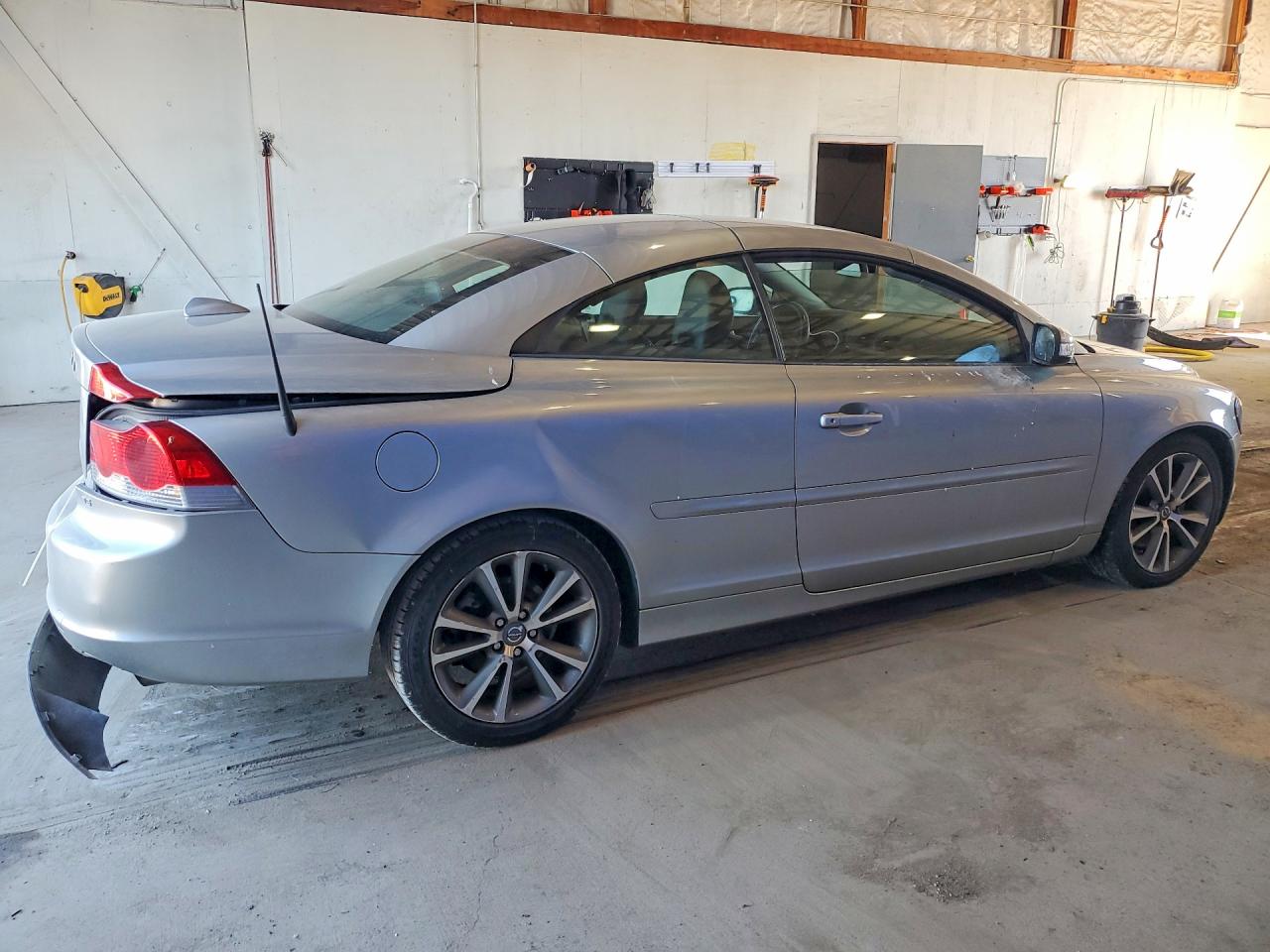 2010 Volvo C70 T5 Silver vin: YV1672MC4AJ090118