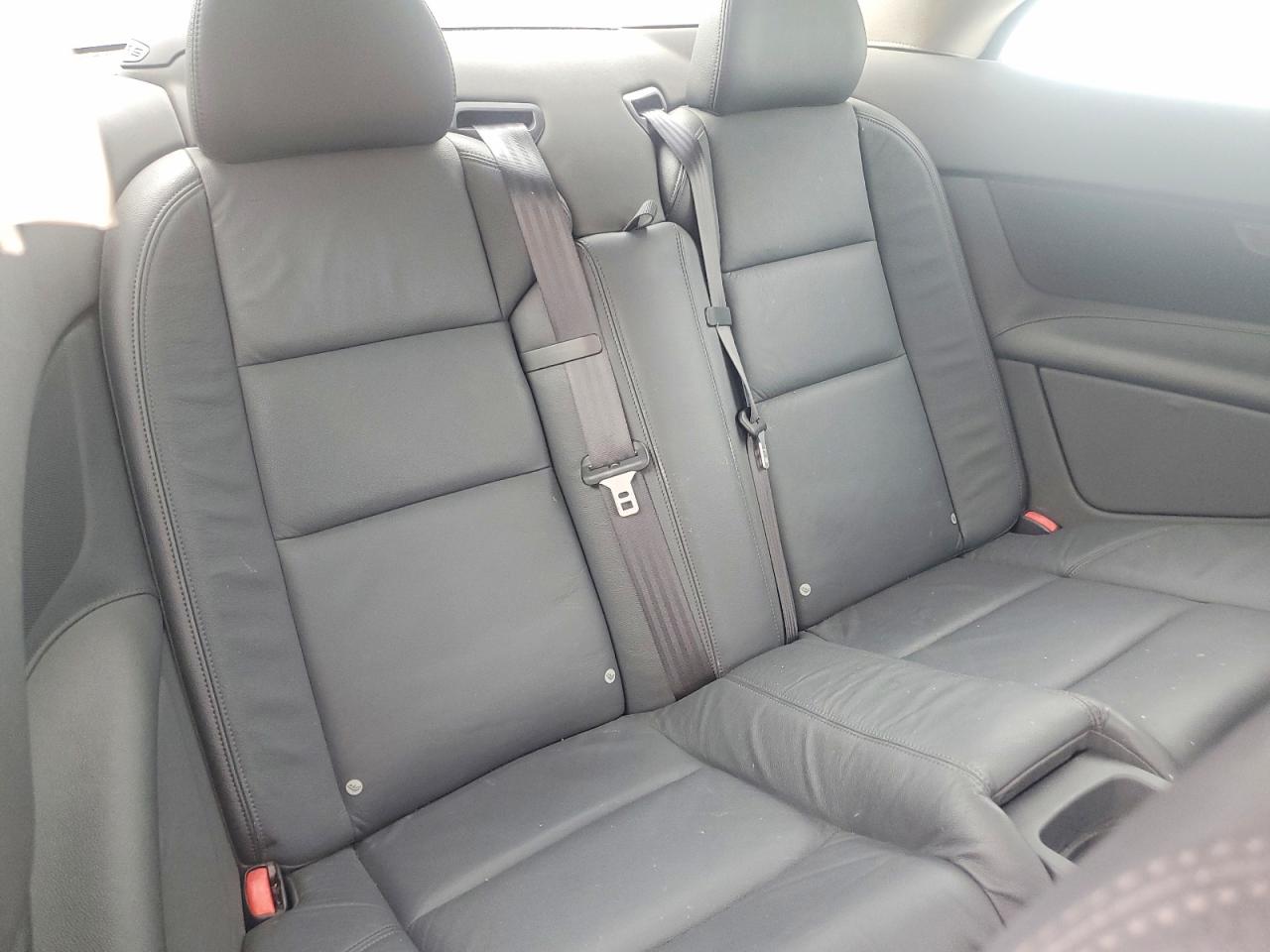 2010 Volvo C70 T5 Silver vin: YV1672MC4AJ090118
