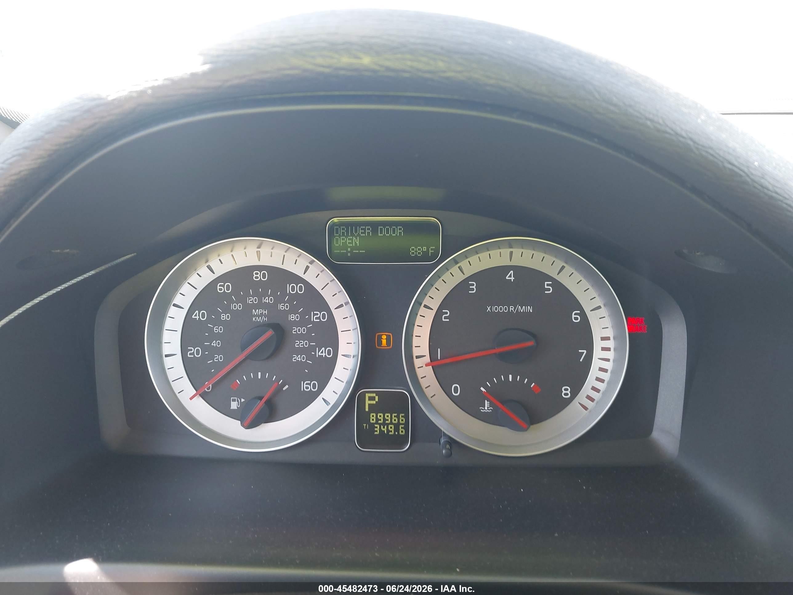 2012 Volvo C70 T5/t5 Platinum/t5 Premier Plus White vin: YV1672MC4CJ131589