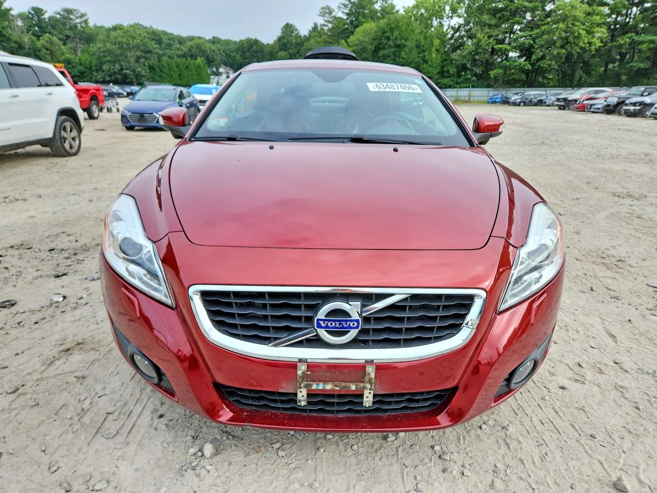 2011 Volvo C70 T5 Red vin: YV1672MC5BJ110006