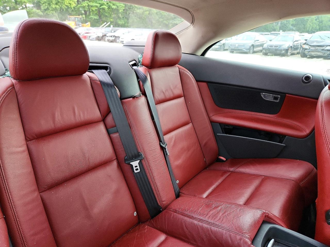 2011 Volvo C70 T5 Red vin: YV1672MC5BJ110006