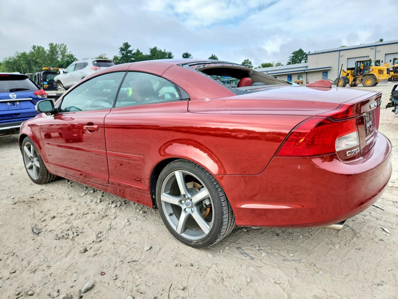 2011 Volvo C70 T5 Red vin: YV1672MC5BJ110006