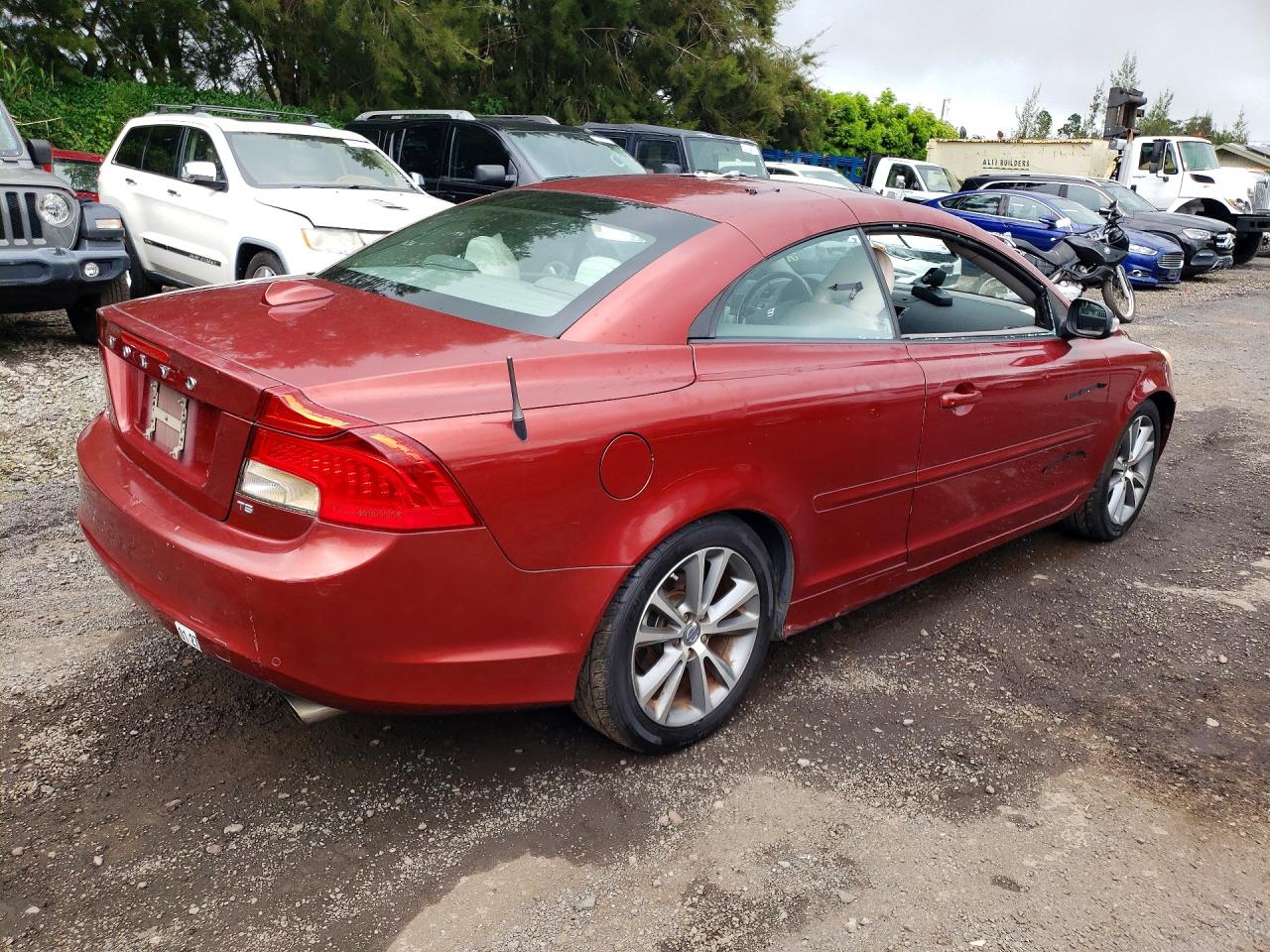 2011 Volvo C70 T5 Red vin: YV1672MC5BJ110362