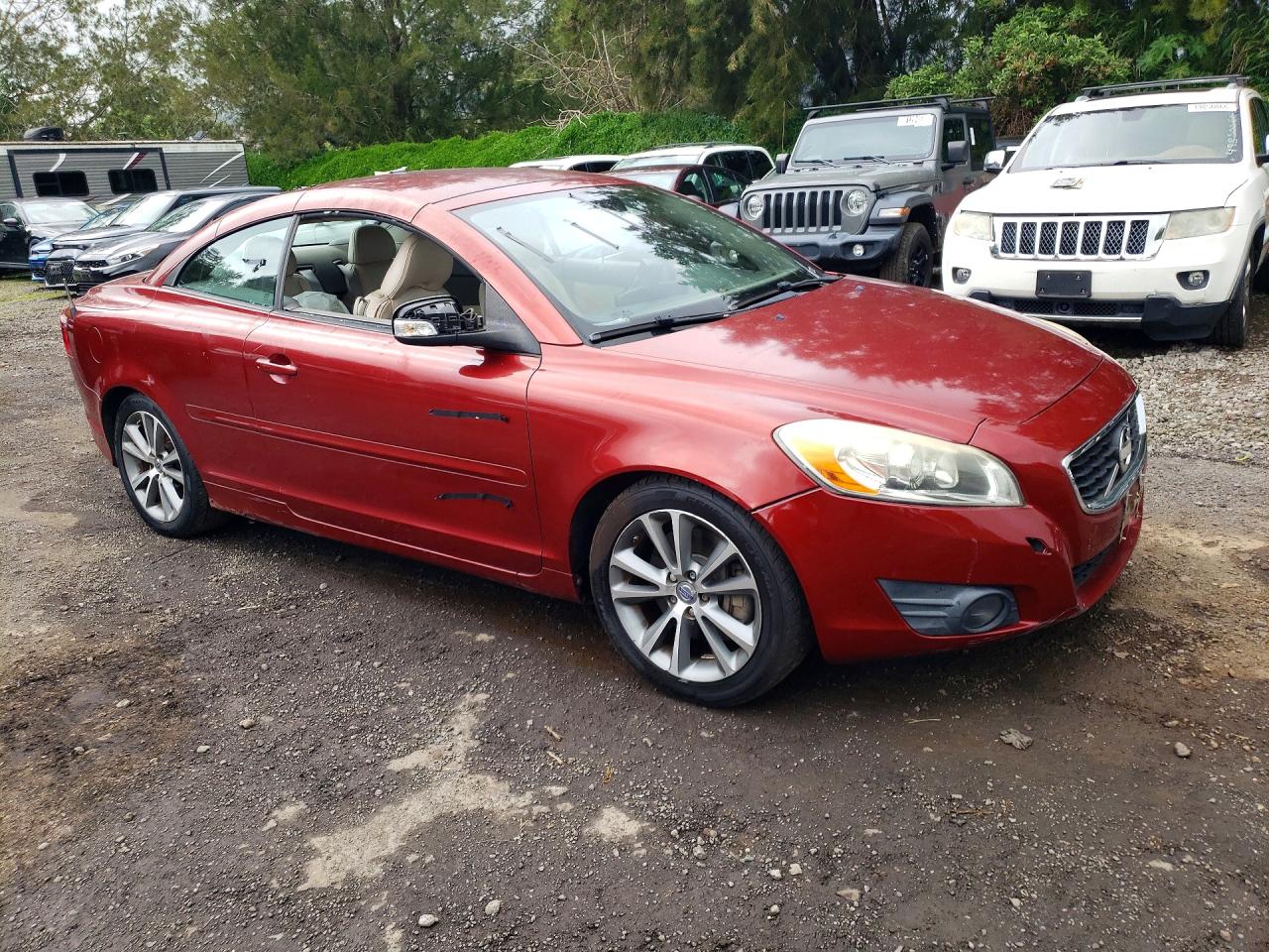 2011 Volvo C70 T5 Red vin: YV1672MC5BJ110362