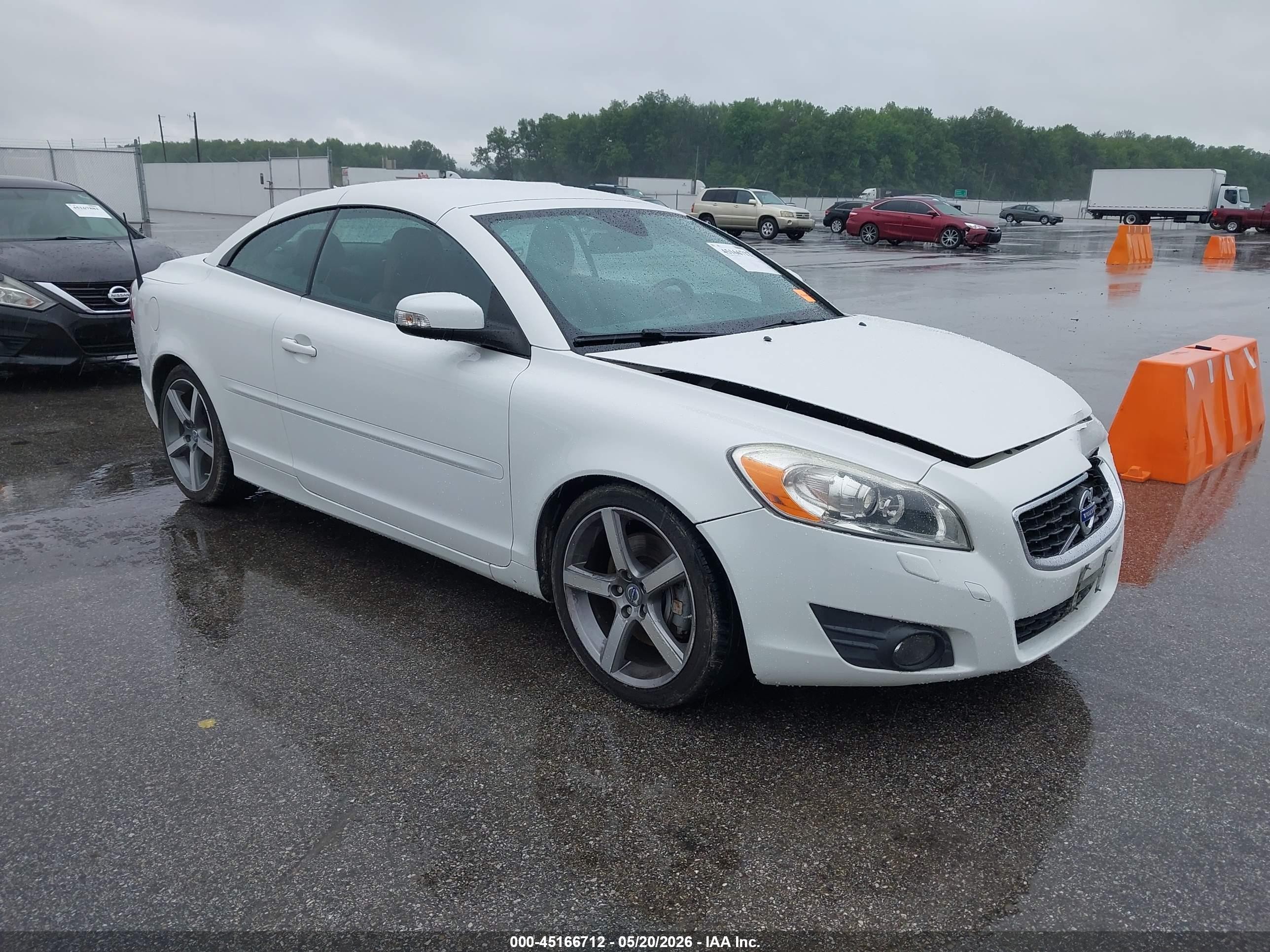 2011 Volvo C70 T5 White vin: YV1672MC5BJ115576