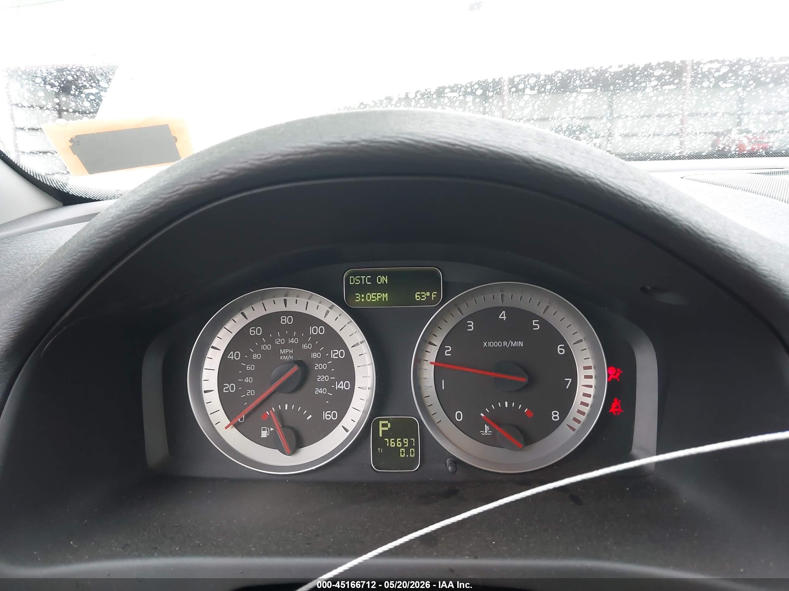 2011 Volvo C70 T5 White vin: YV1672MC5BJ115576