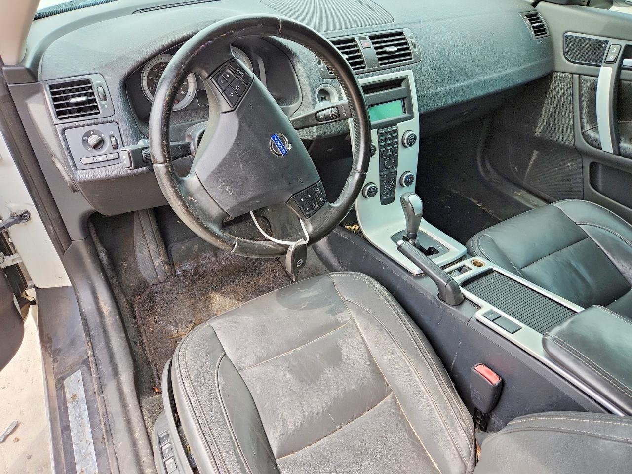 2013 Volvo C70 T5 Белый vin: YV1672MC5DJ137063