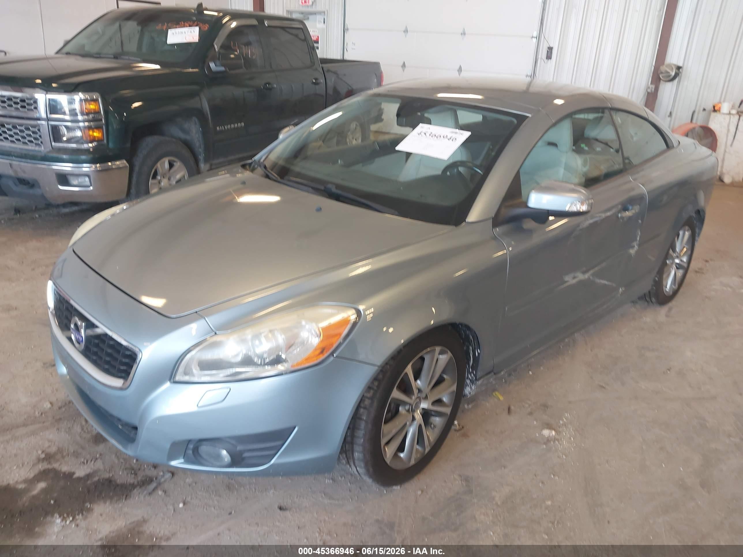 2011 Volvo C70 T5 Blue vin: YV1672MC6BJ109883