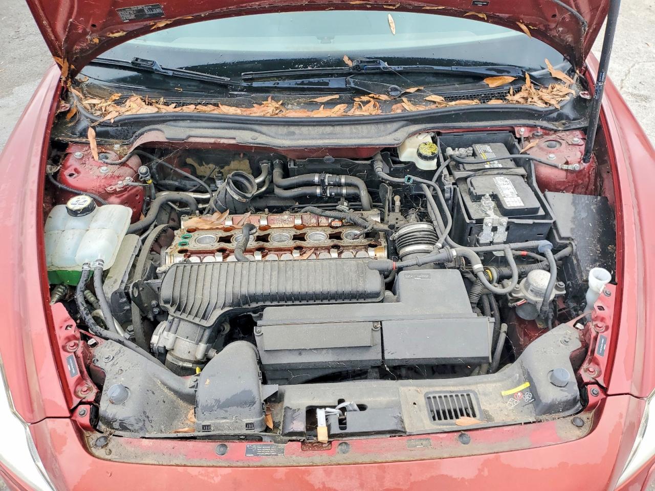 2011 Volvo C70 T5 Burgundy vin: YV1672MC6BJ116882