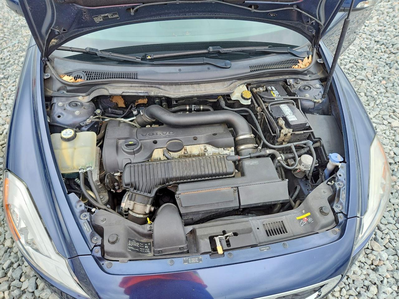 2012 Volvo C70 T5 Blue vin: YV1672MC6CJ127950