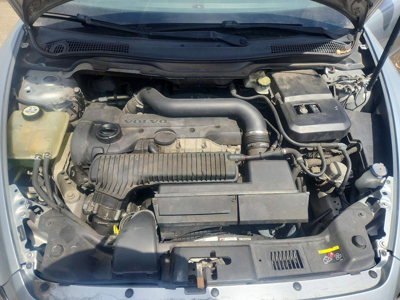 2010 Volvo C70 T5 Silver vin: YV1672MC7AJ090923