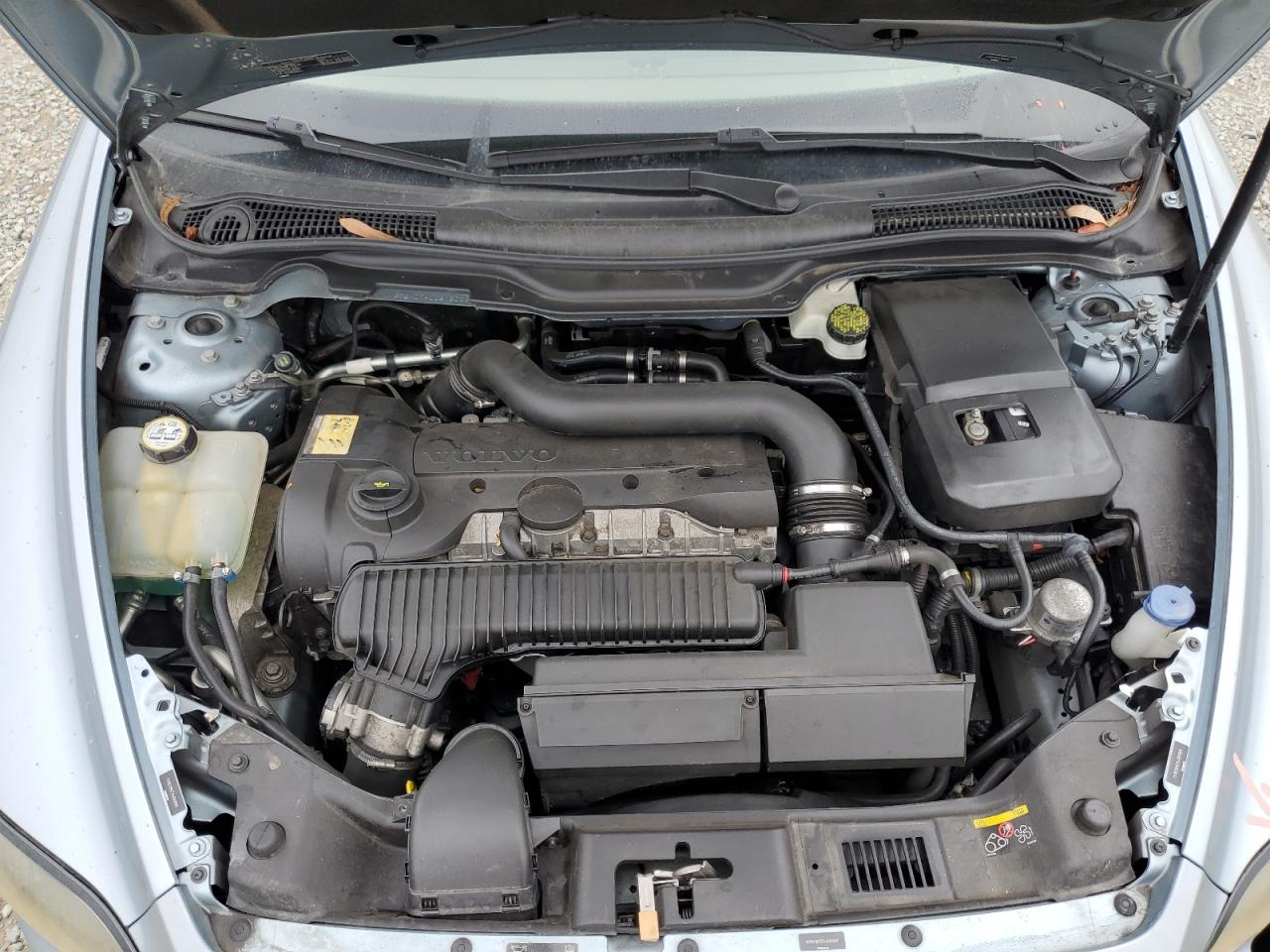 2010 Volvo C70 T5 Blue vin: YV1672MC7AJ091909