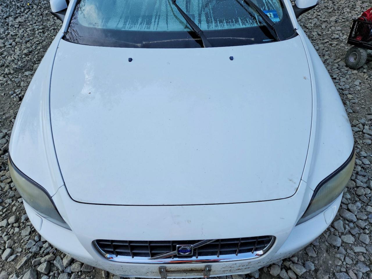 2010 Volvo C70 T5 White vin: YV1672MC7AJ092087