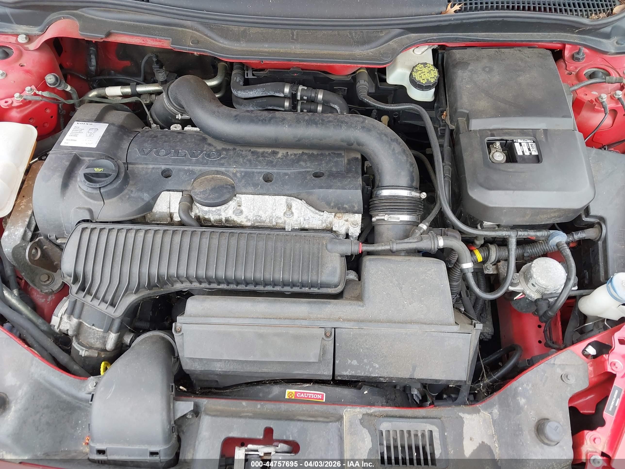 2010 Volvo C70 T5 Red vin: YV1672MC7AJ093983