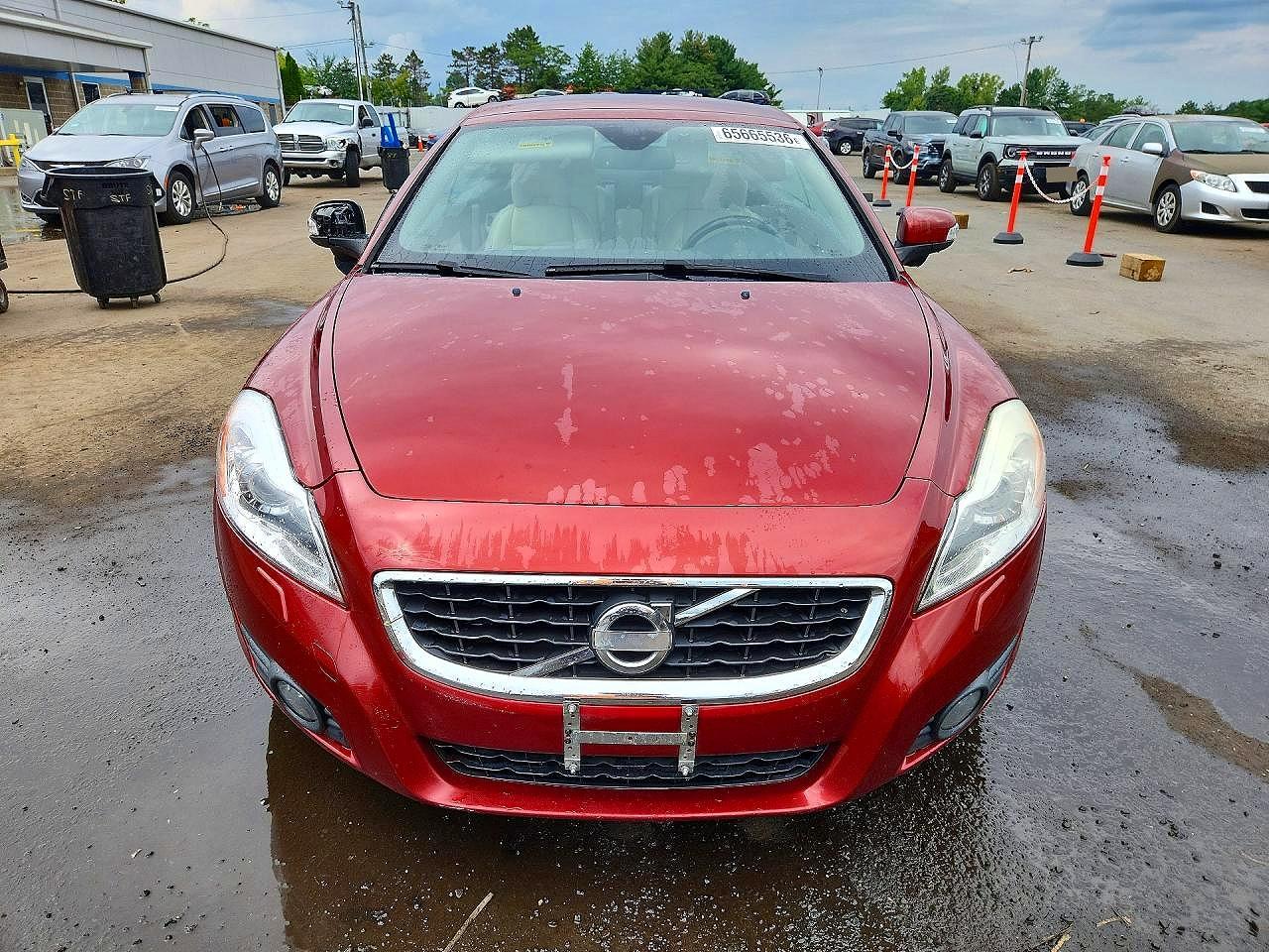 2012 Volvo C70 T5 Burgundy vin: YV1672MC7CJ126256