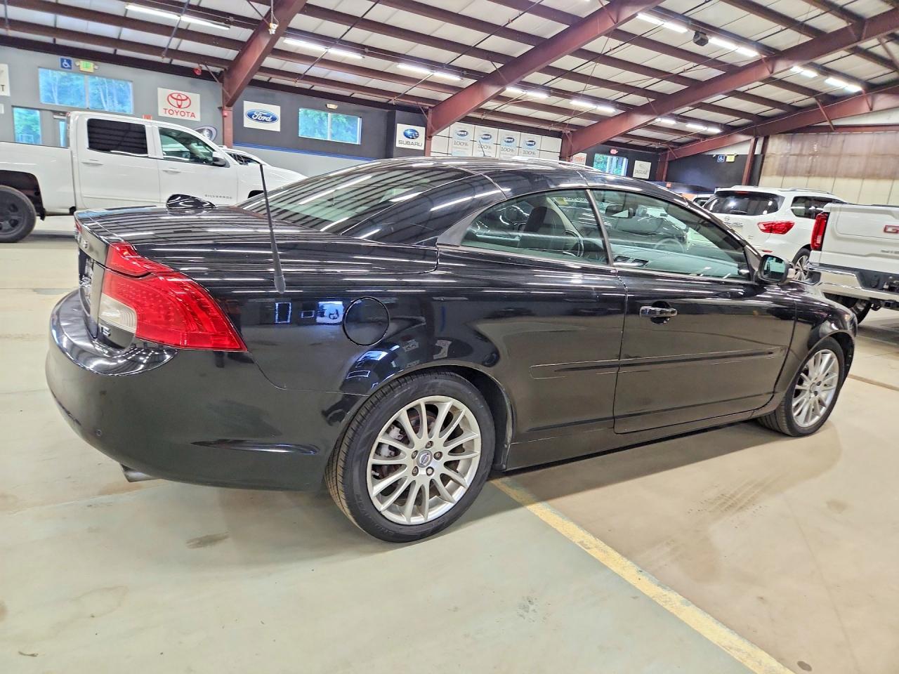 2012 Volvo C70 T5 Black vin: YV1672MC7CJ129626