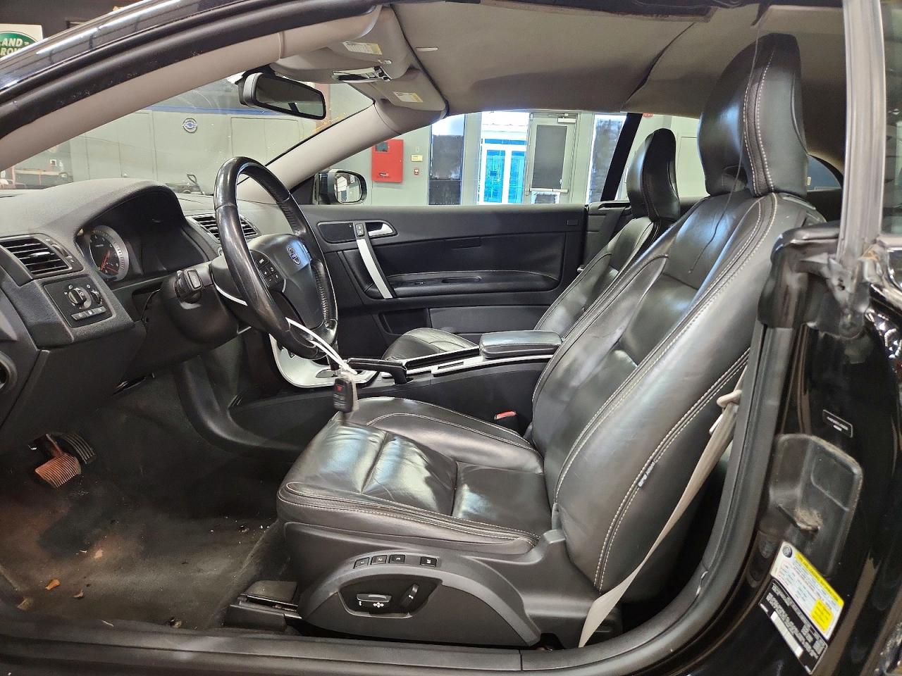 2012 Volvo C70 T5 Black vin: YV1672MC7CJ129626