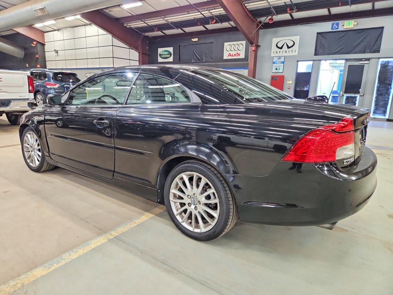 2012 Volvo C70 T5 Black vin: YV1672MC7CJ129626