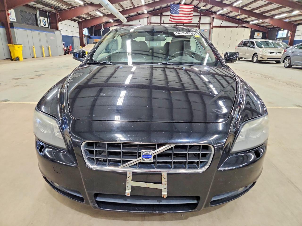 2012 Volvo C70 T5 Black vin: YV1672MC7CJ129626