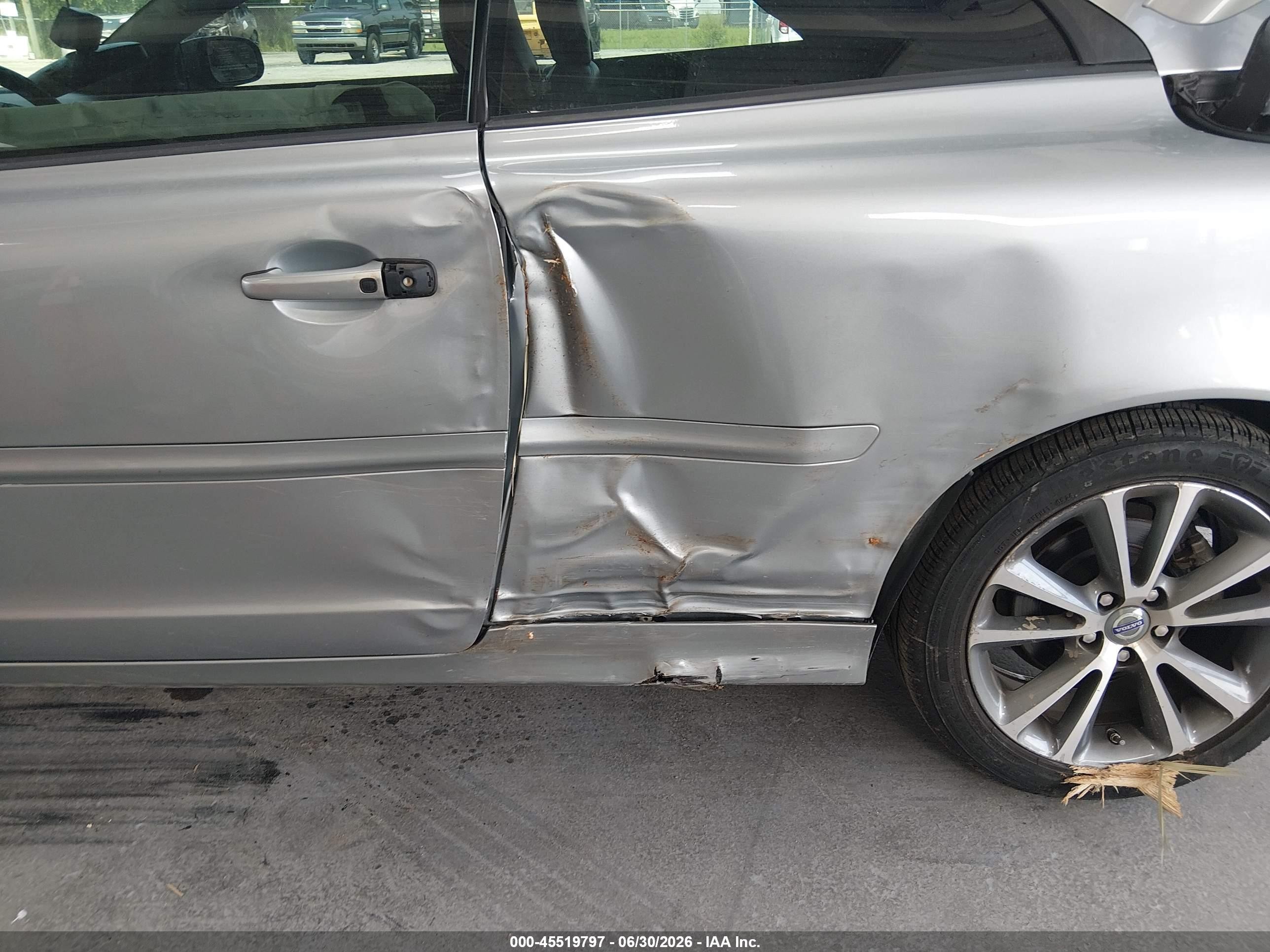 2013 Volvo C70 T5 Silver vin: YV1672MC7DJ142779