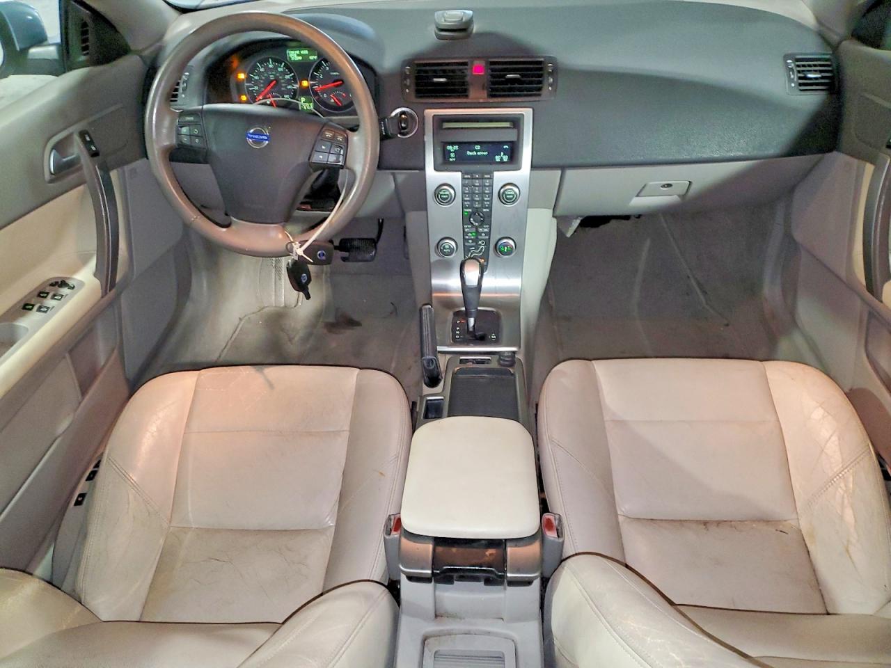 2010 Volvo C70 T5 Blue vin: YV1672MC8AJ090770