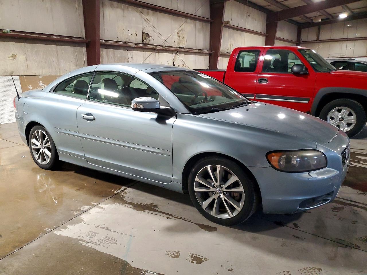 2010 Volvo C70 T5 Blue vin: YV1672MC8AJ090770