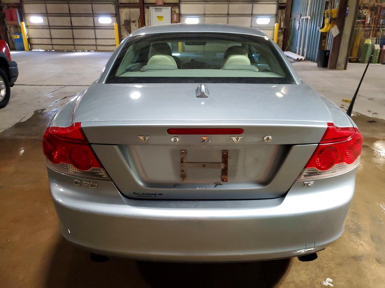 2010 Volvo C70 T5 Blue vin: YV1672MC8AJ090770