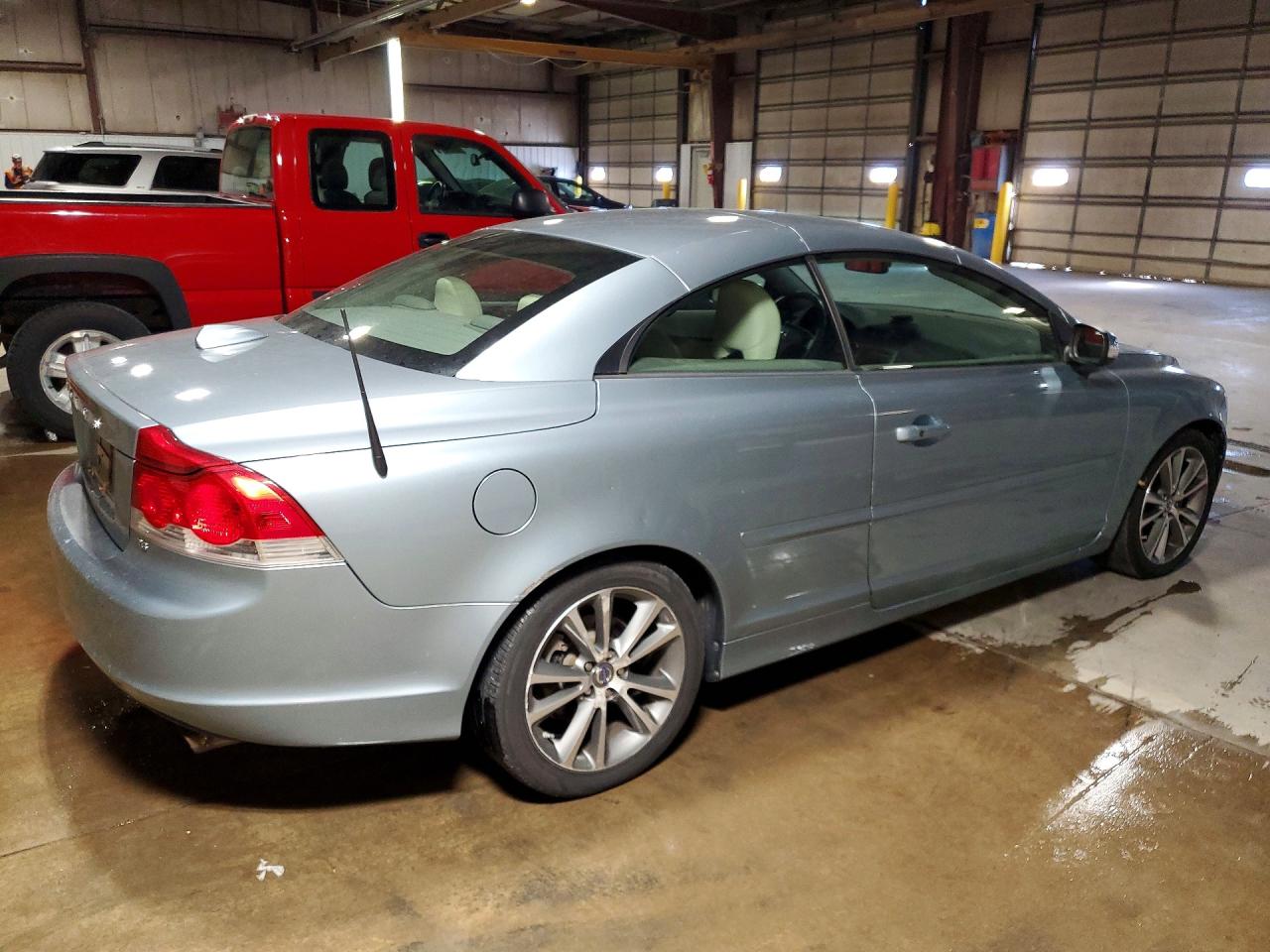 2010 Volvo C70 T5 Blue vin: YV1672MC8AJ090770