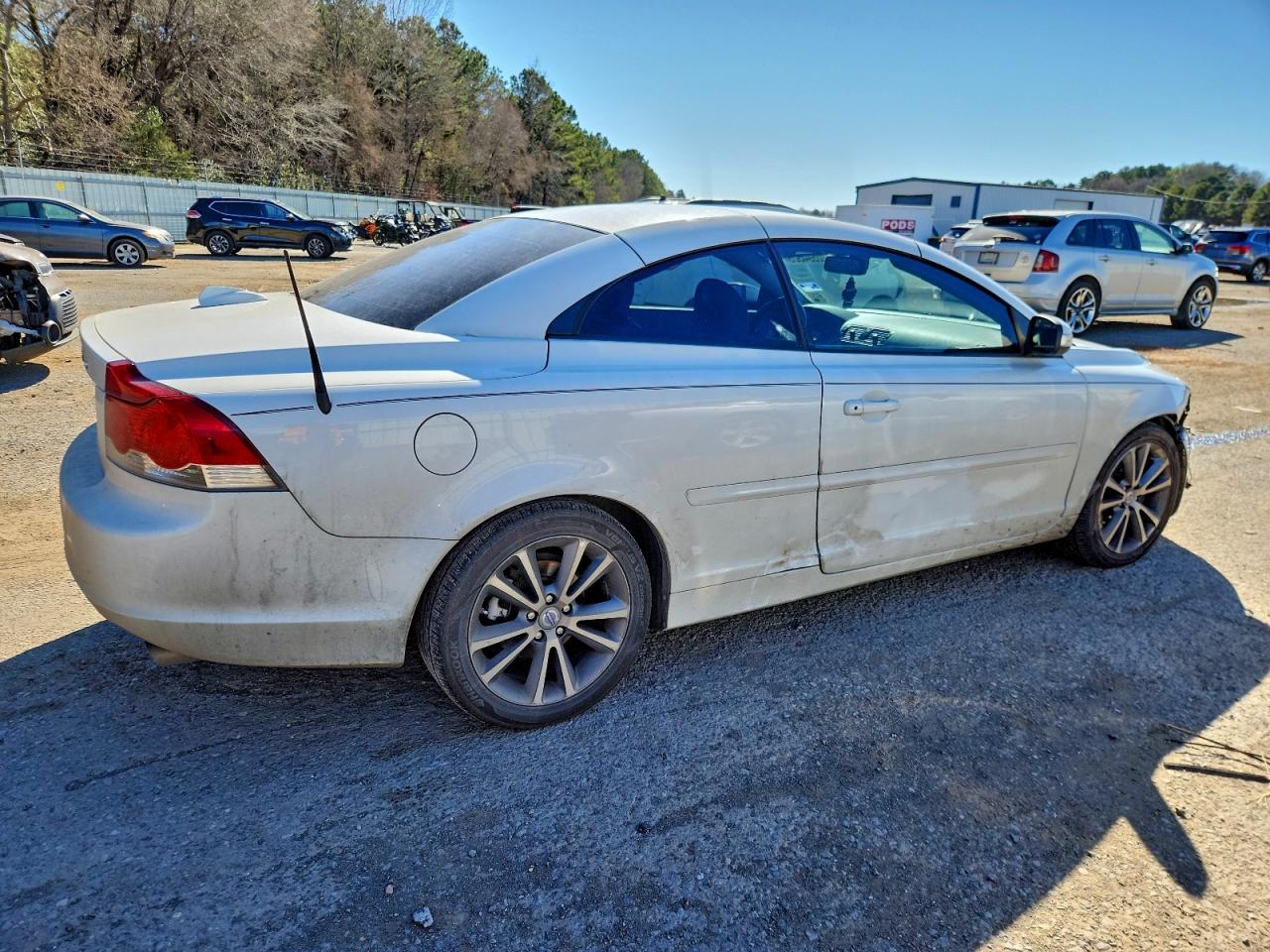 2010 Volvo C70 T5 White vin: YV1672MC8AJ094561