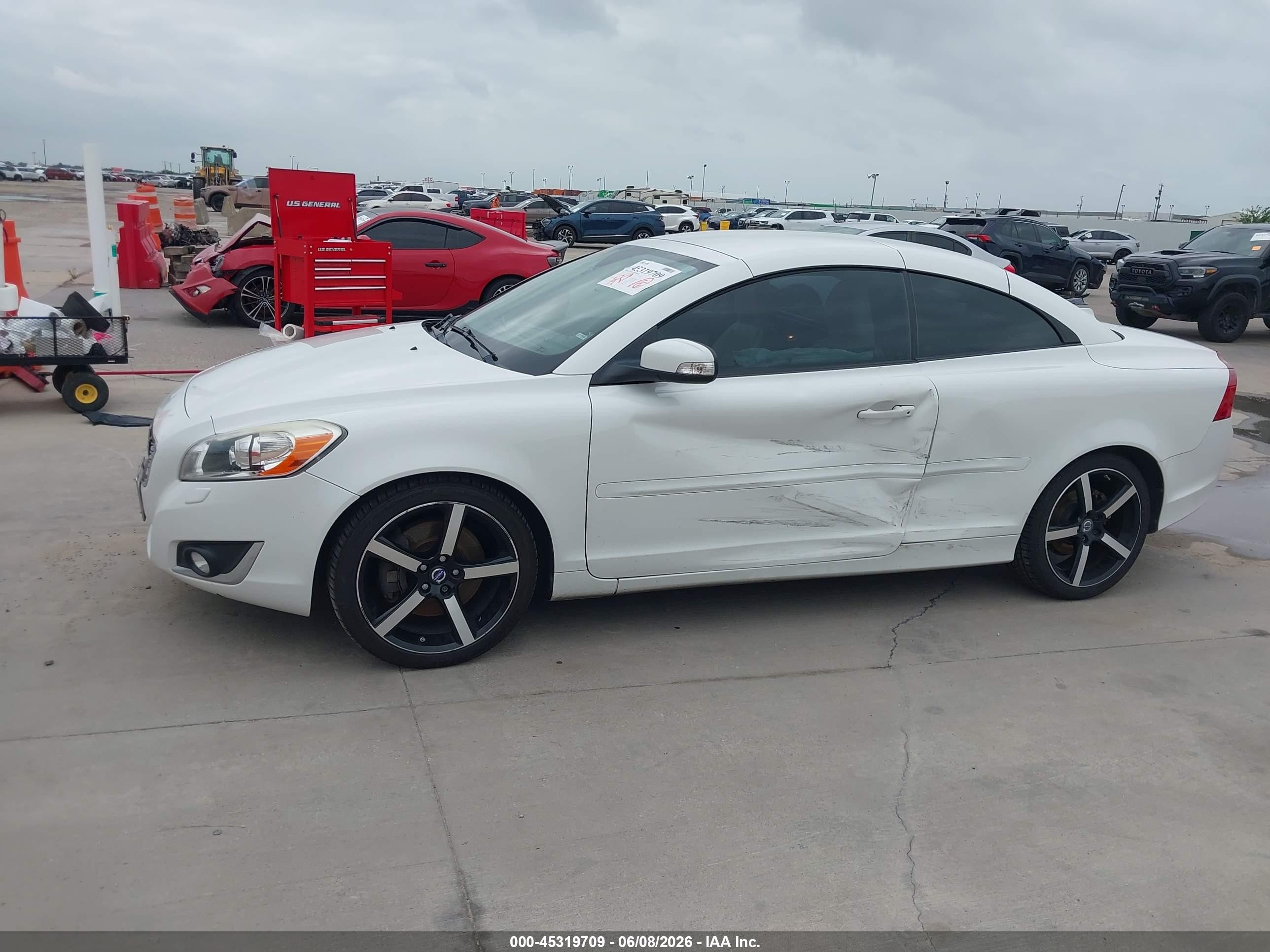 2012 Volvo C70 T5/t5 Platinum/t5 Premier Plus Белый vin: YV1672MC8CJ129862