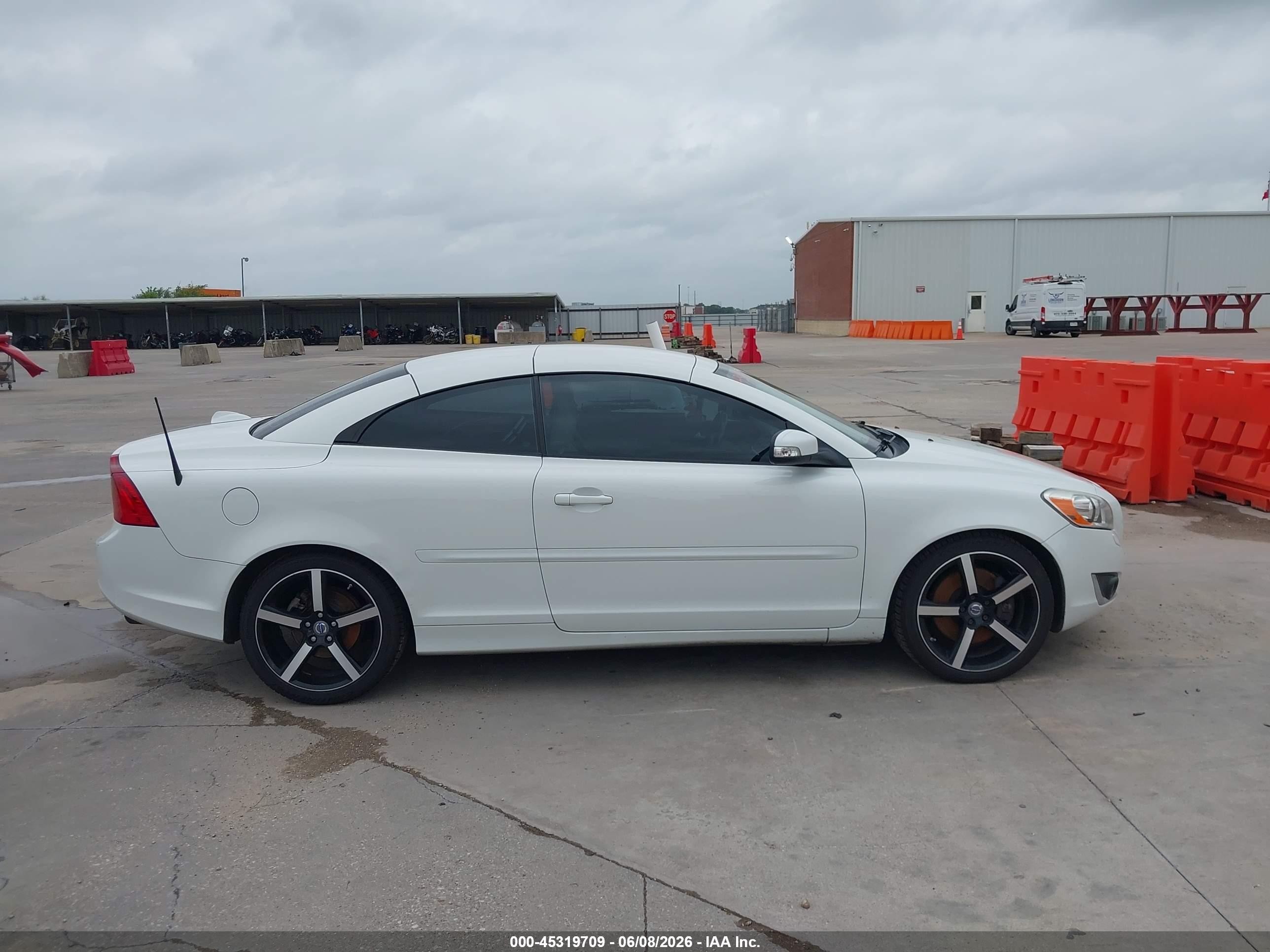 2012 Volvo C70 T5/t5 Platinum/t5 Premier Plus Белый vin: YV1672MC8CJ129862