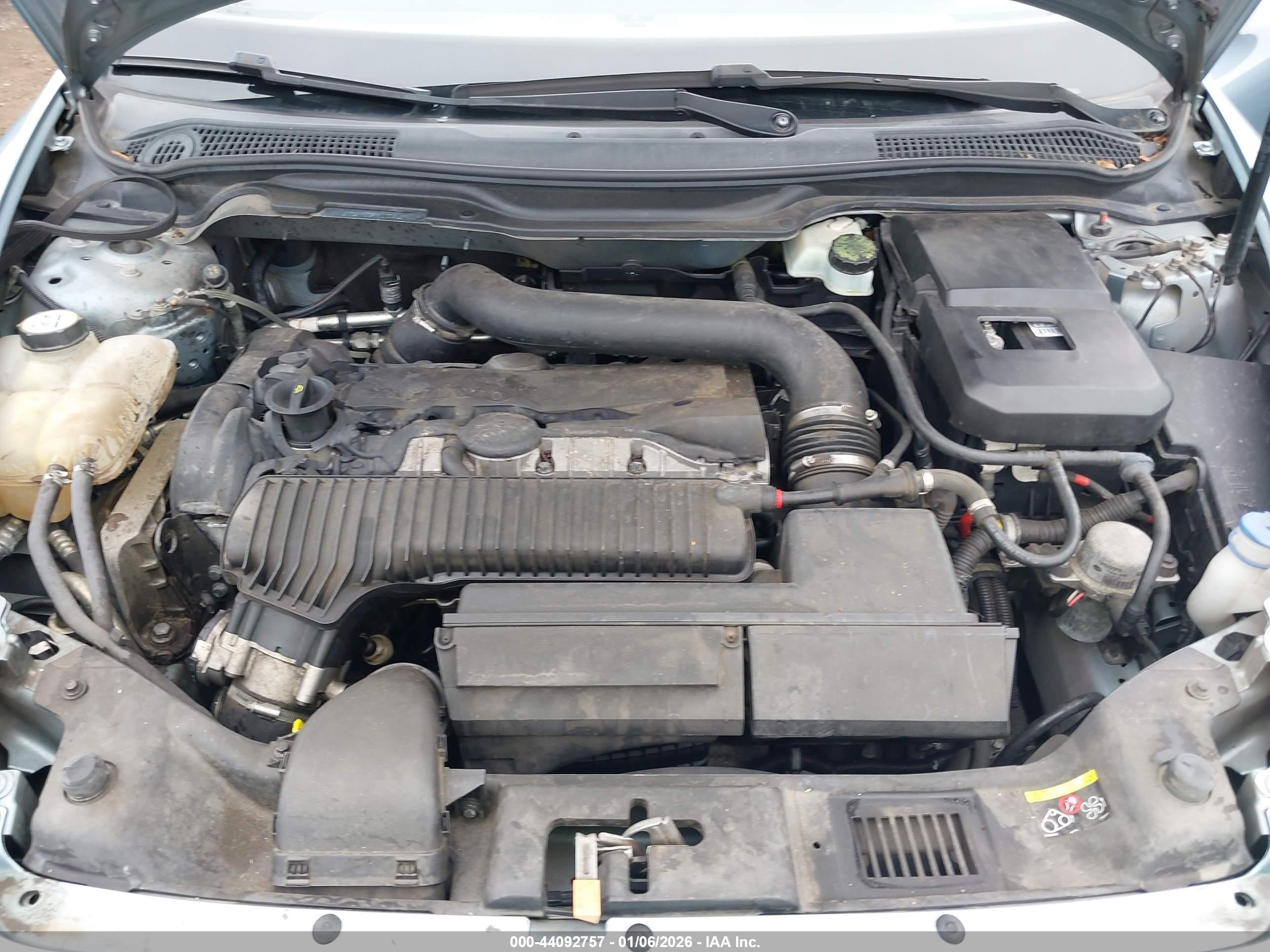 2010 Volvo C70 T5 Light Blue vin: YV1672MC9AJ092141