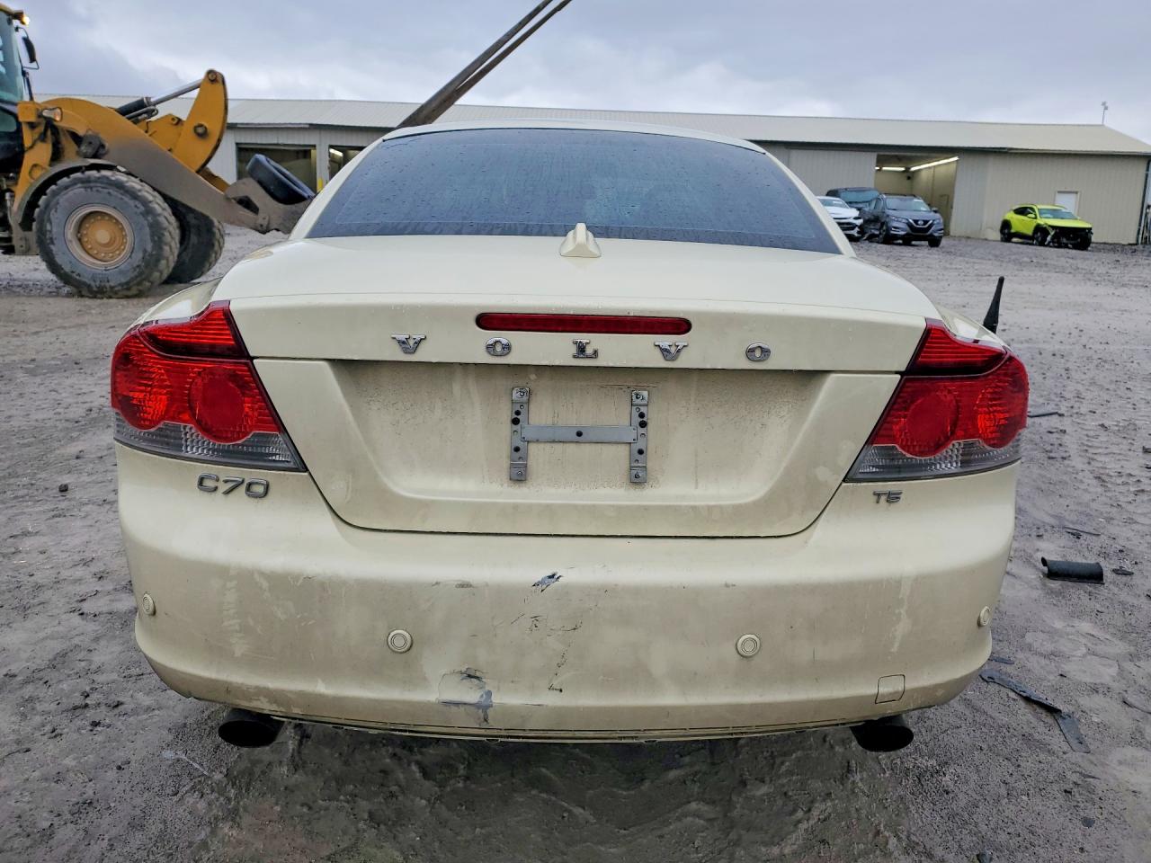 2010 Volvo C70 T5 Beige vin: YV1672MC9AJ092463