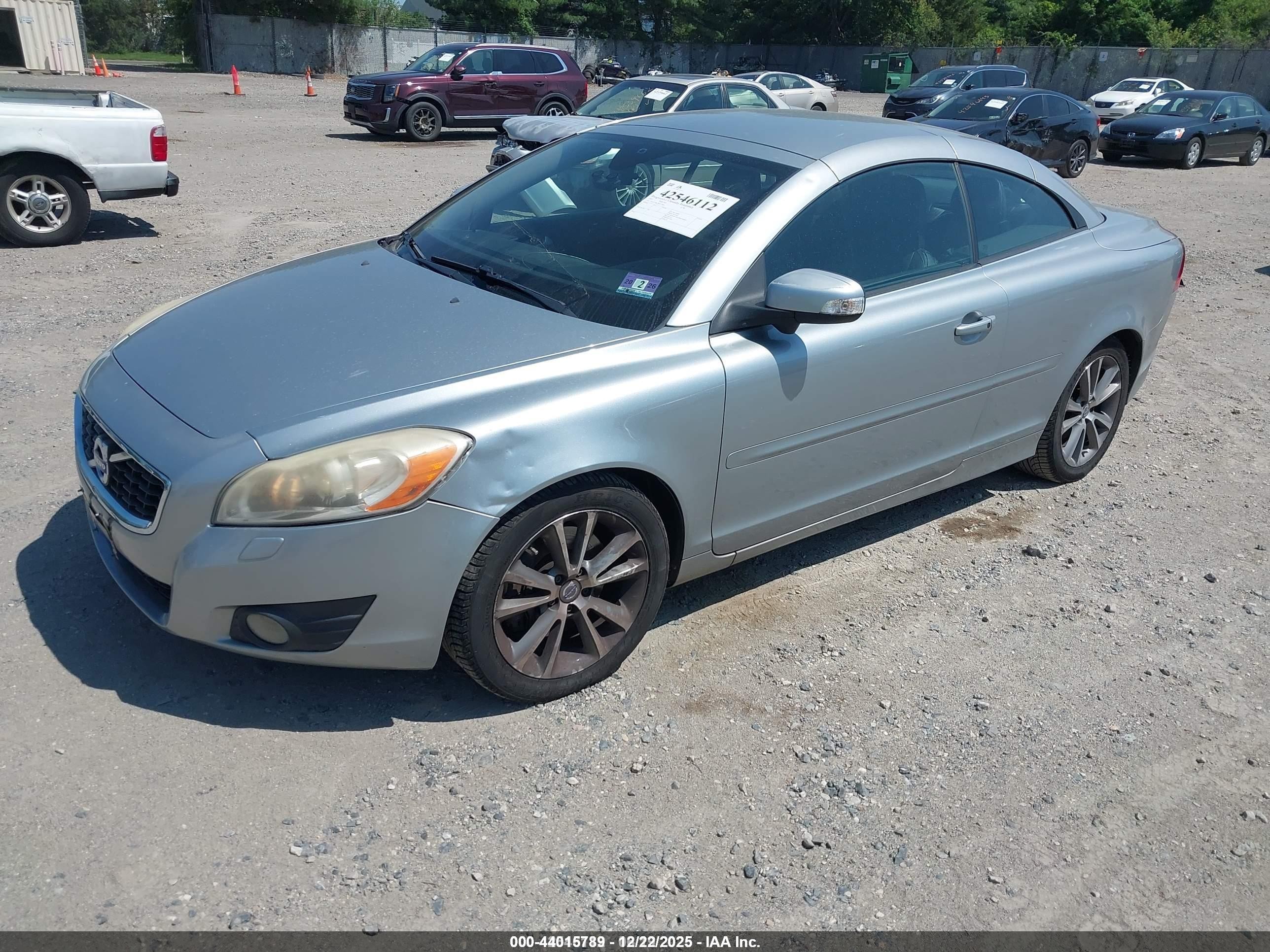 2011 Volvo C70 T5 Silver vin: YV1672MC9BJ115385