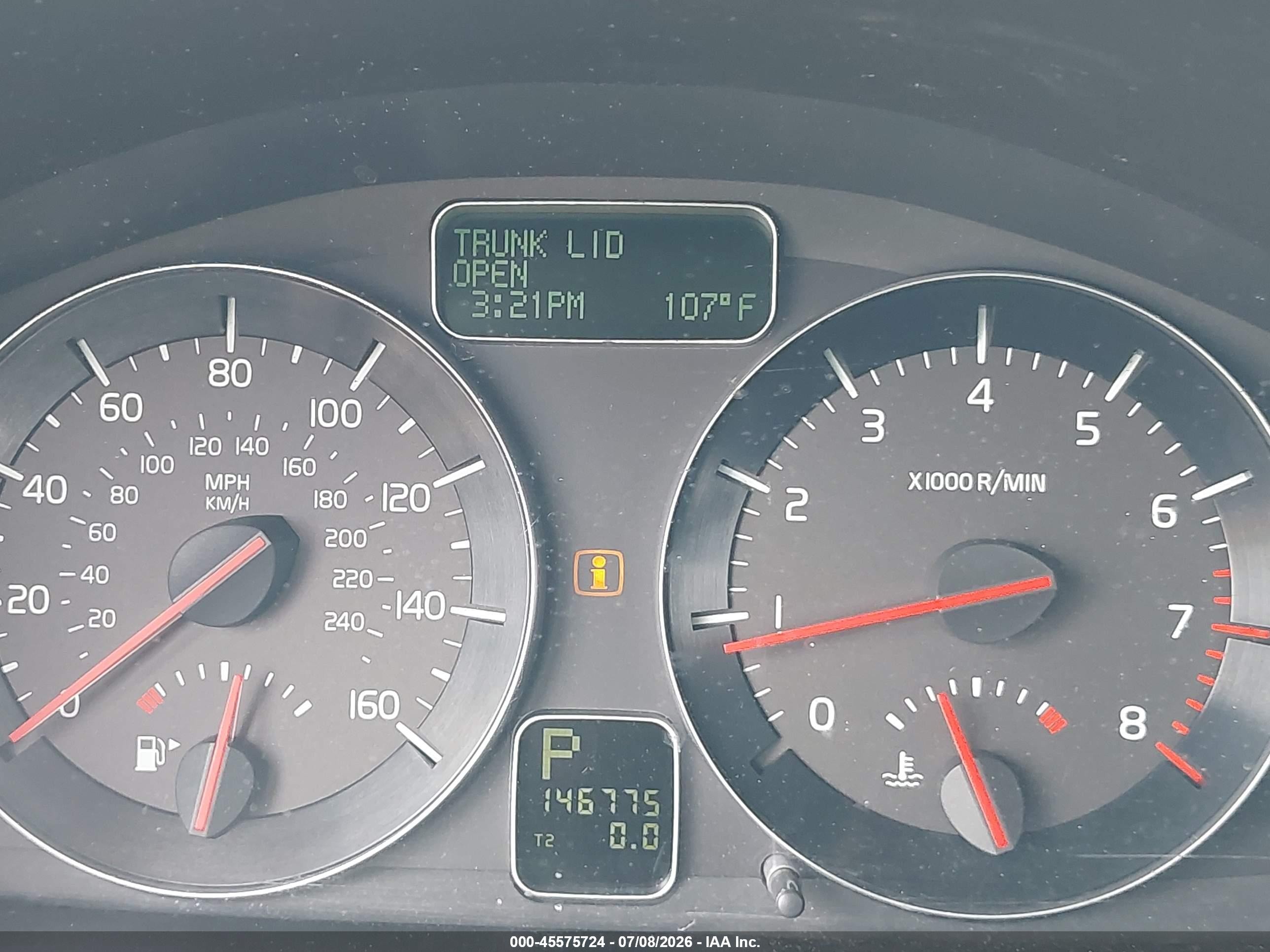 2010 Volvo C70 T5 White vin: YV1672MCXAJ092567