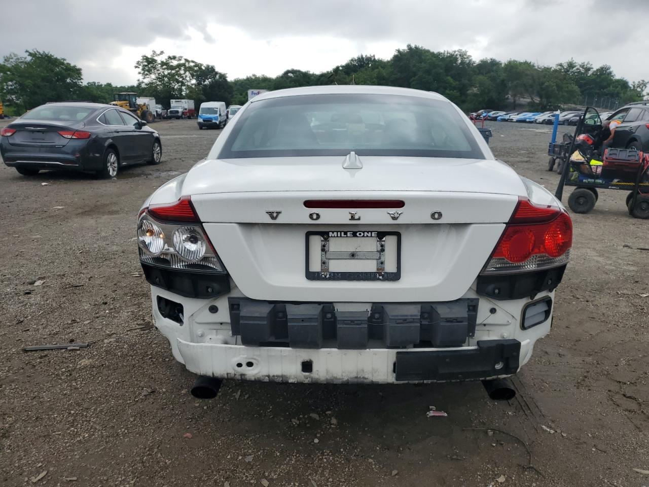 2010 Volvo C70 T5 White vin: YV1672MCXAJ094366