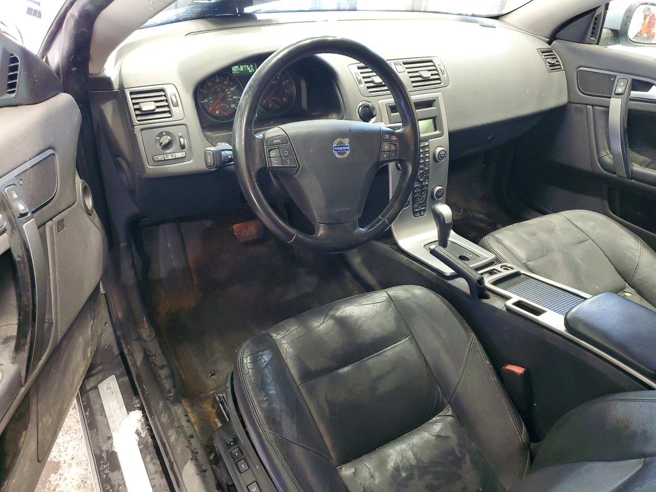 2010 Volvo C70 T5 Silver vin: YV1672MCXAJ094402