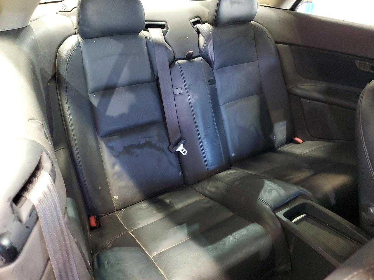 2010 Volvo C70 T5 Silver vin: YV1672MCXAJ094402