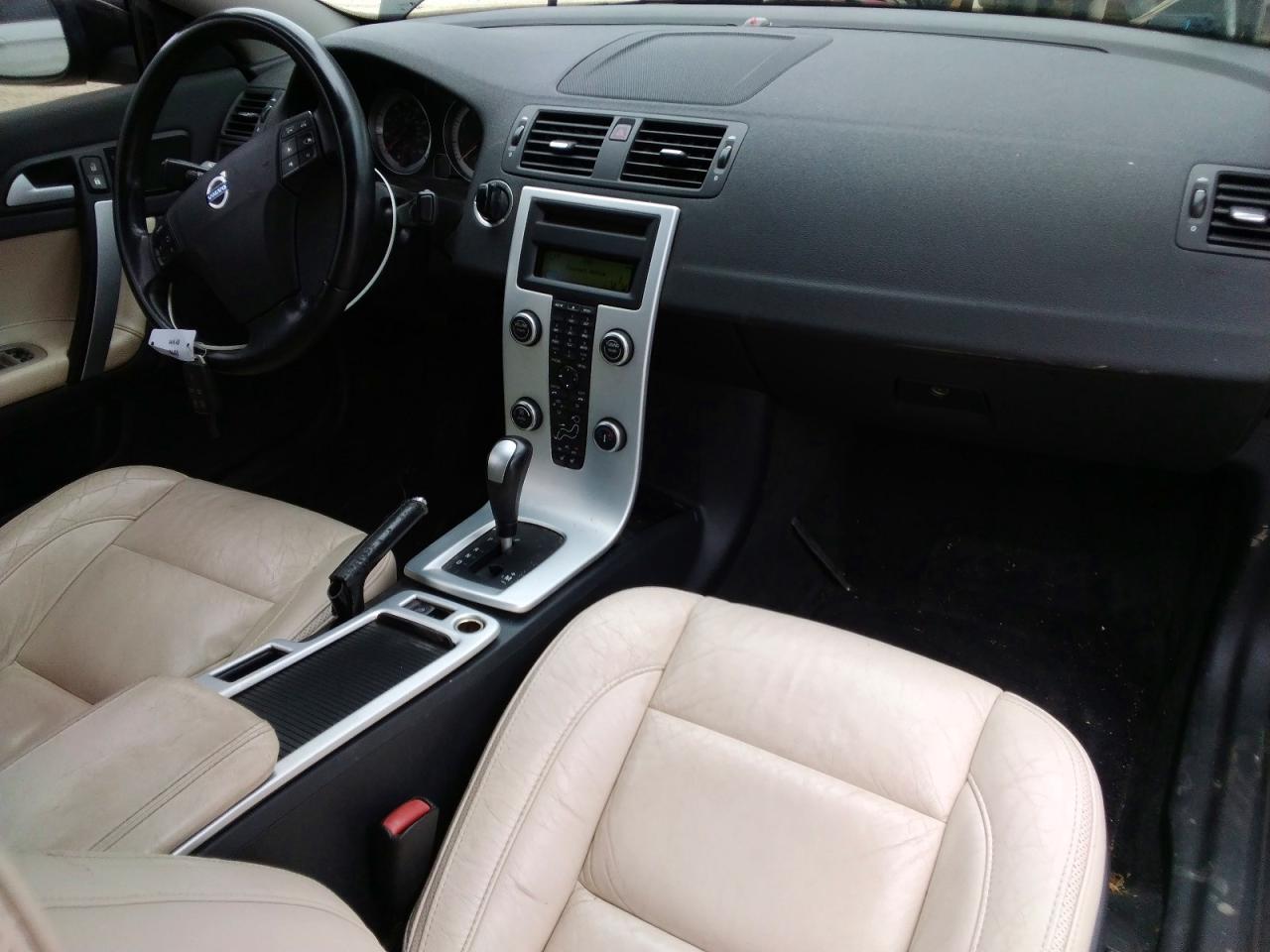 2011 Volvo C70 T5 Black vin: YV1672MCXBJ109594