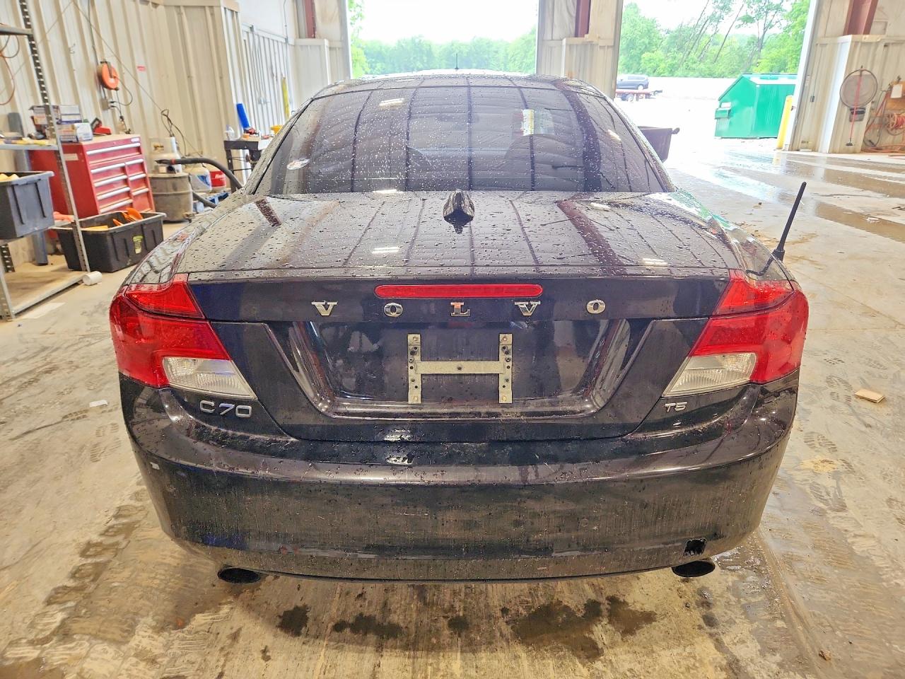 2011 Volvo C70 T5 Black vin: YV1672MCXBJ109594