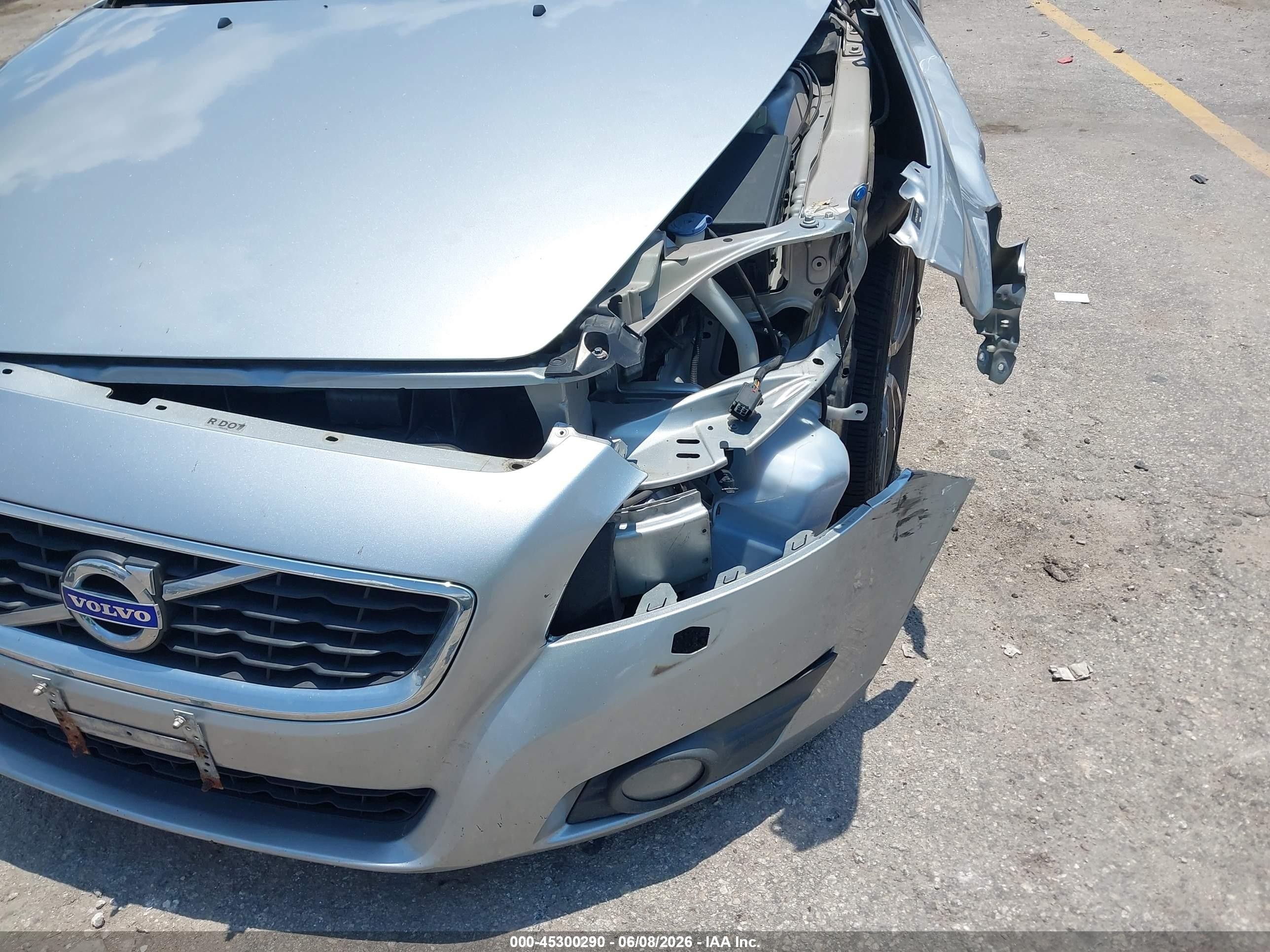 2011 Volvo C70 T5 Серый vin: YV1672MCXBJ109756