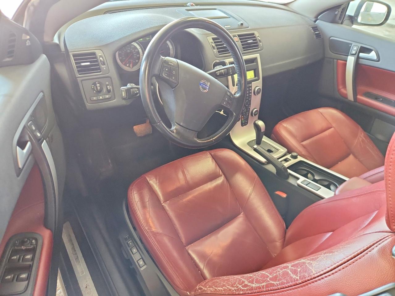 2011 Volvo C70 T5 Белый vin: YV1672MCXBJ113113