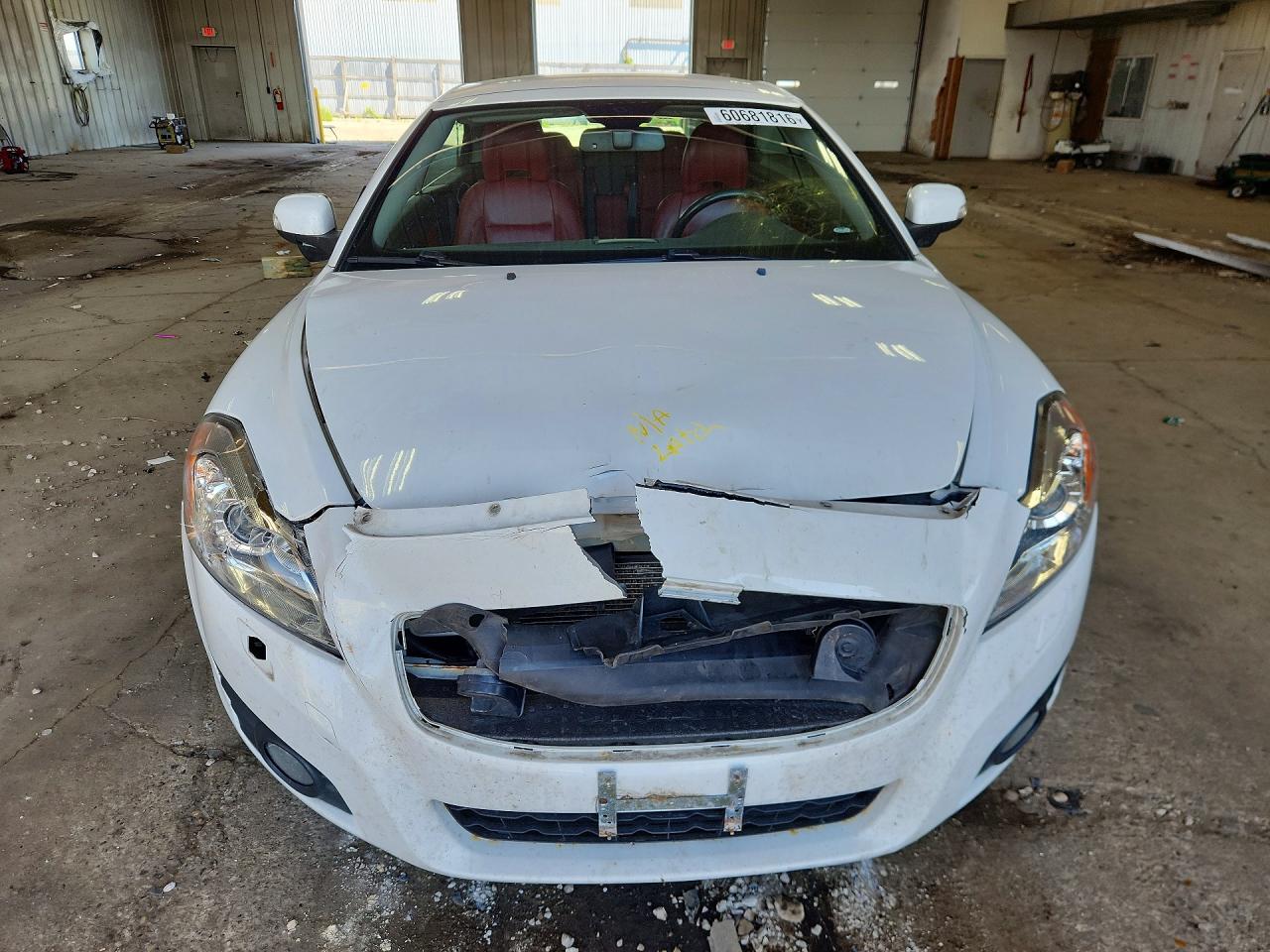 2011 Volvo C70 T5 Белый vin: YV1672MCXBJ113113
