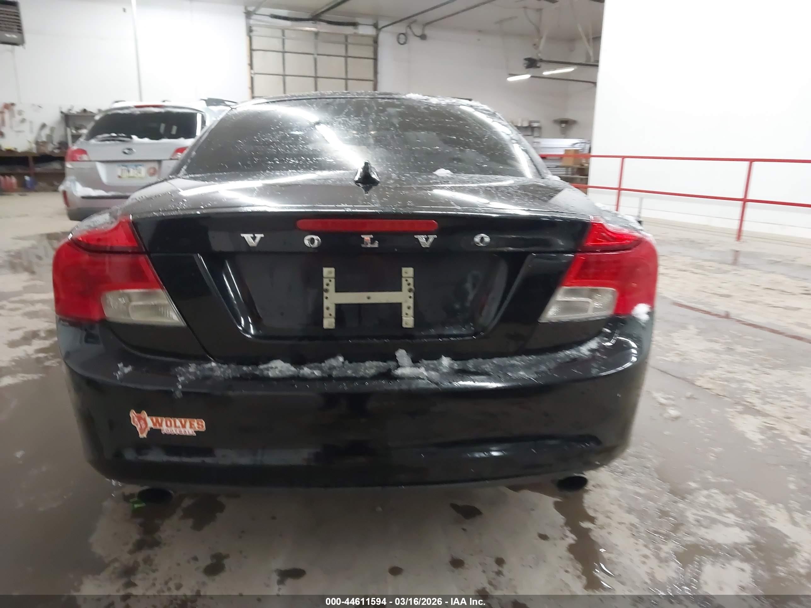 2012 Volvo C70 T5/t5 Platinum/t5 Premier Plus Black vin: YV1672MCXCJ130091