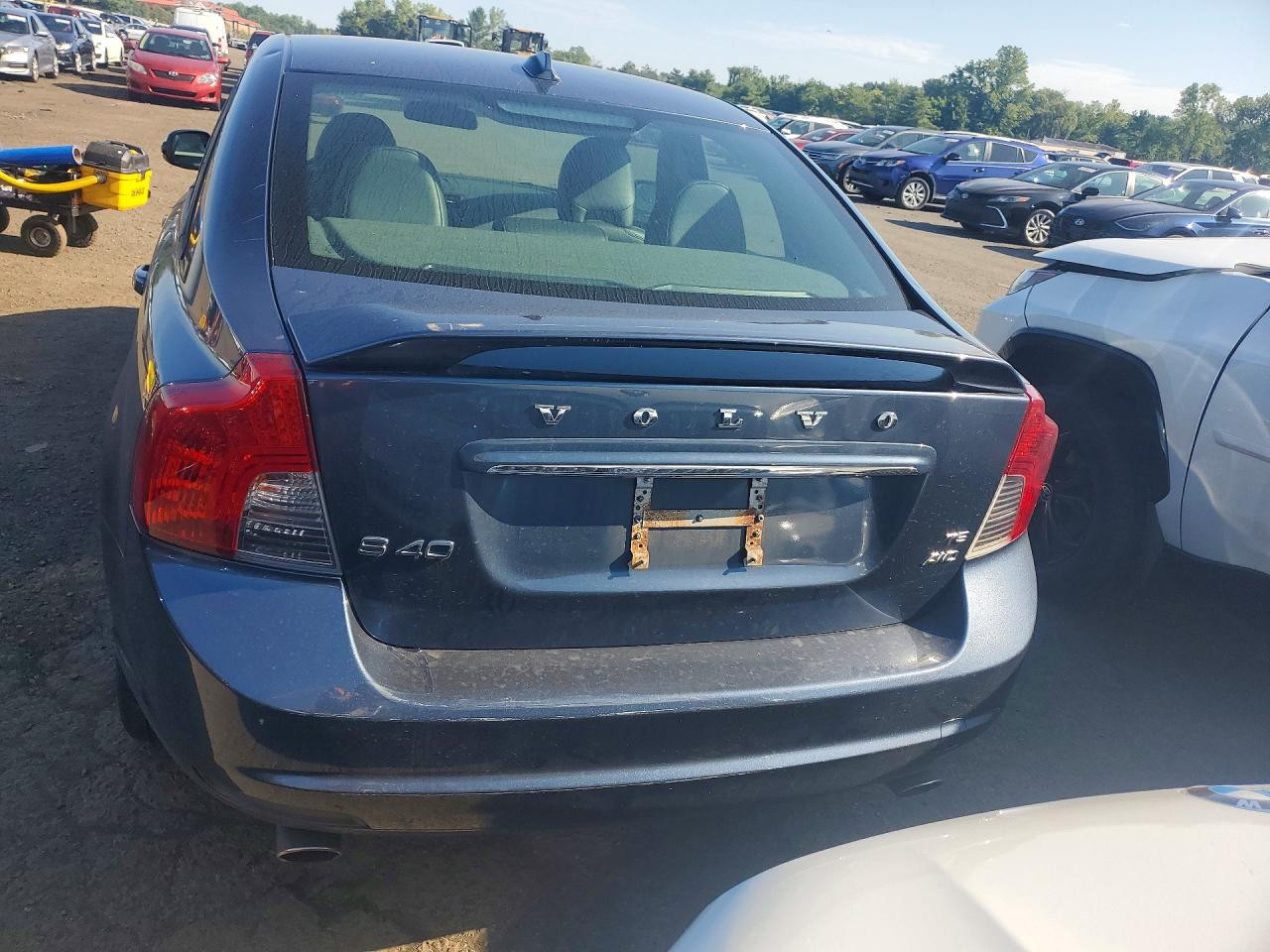 2010 Volvo S40 T5 Blue vin: YV1672MH6A2493314