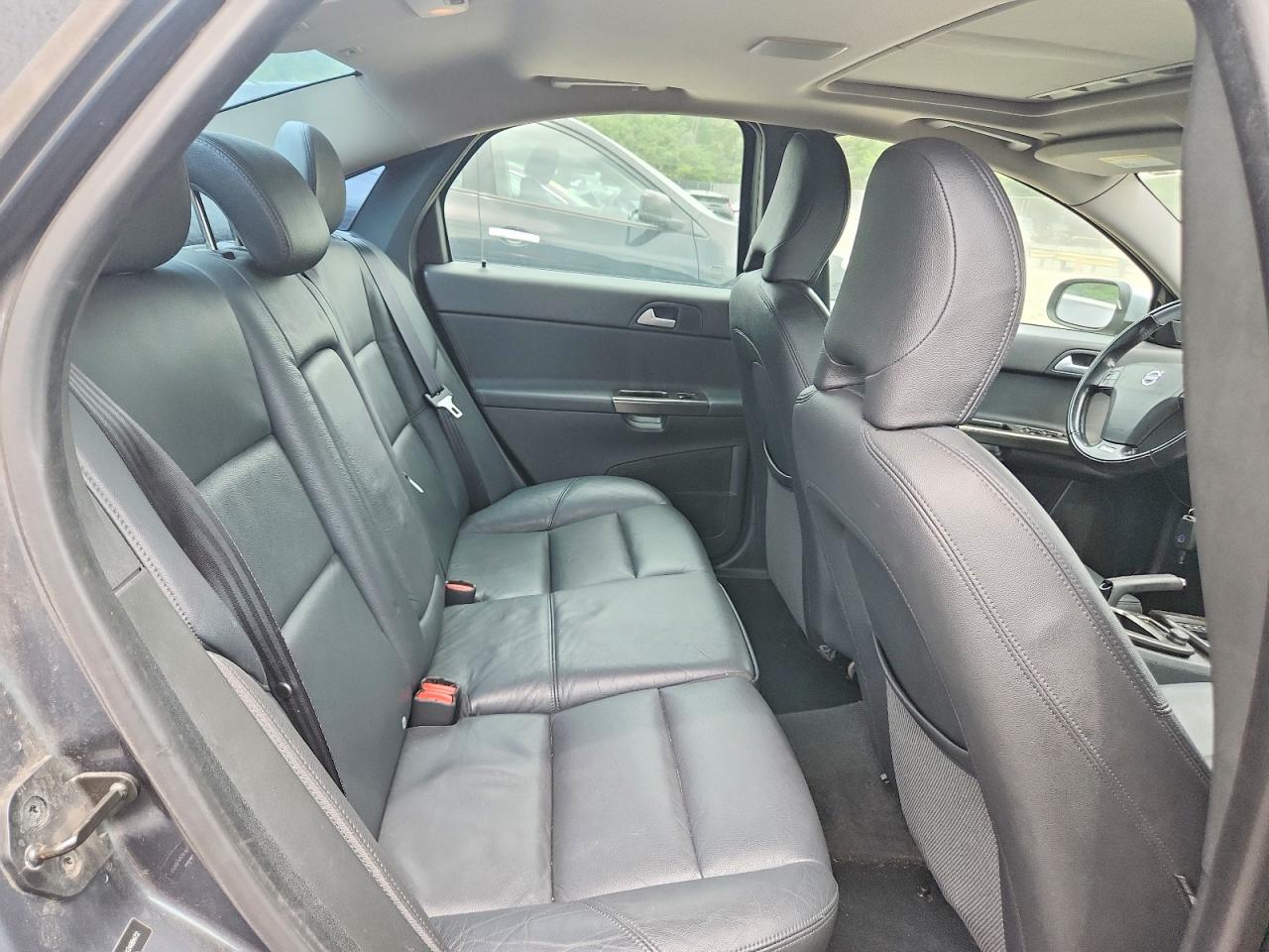 2010 Volvo S40 T5 Gray vin: YV1672MHXA2488472
