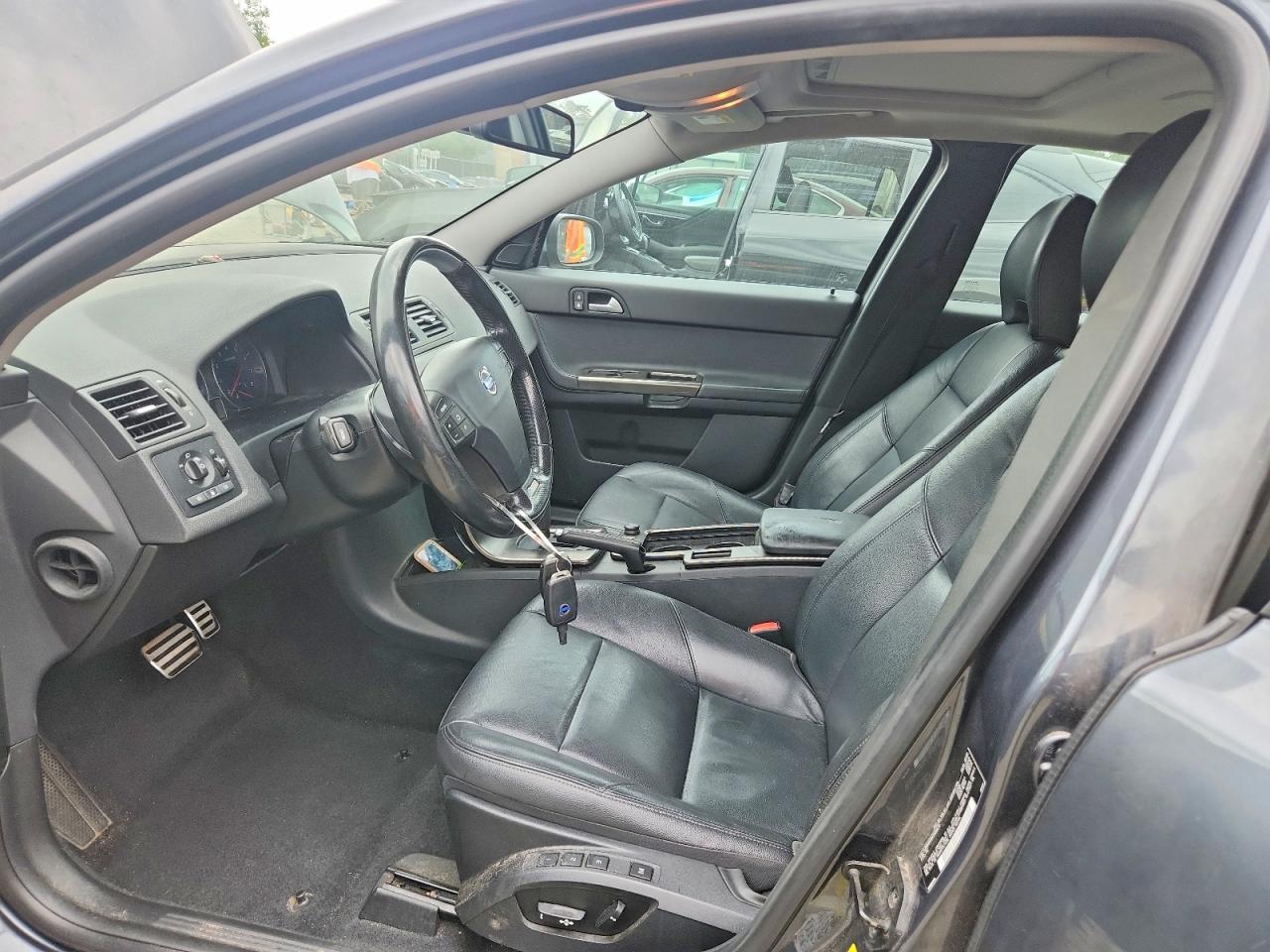 2010 Volvo S40 T5 Gray vin: YV1672MHXA2488472